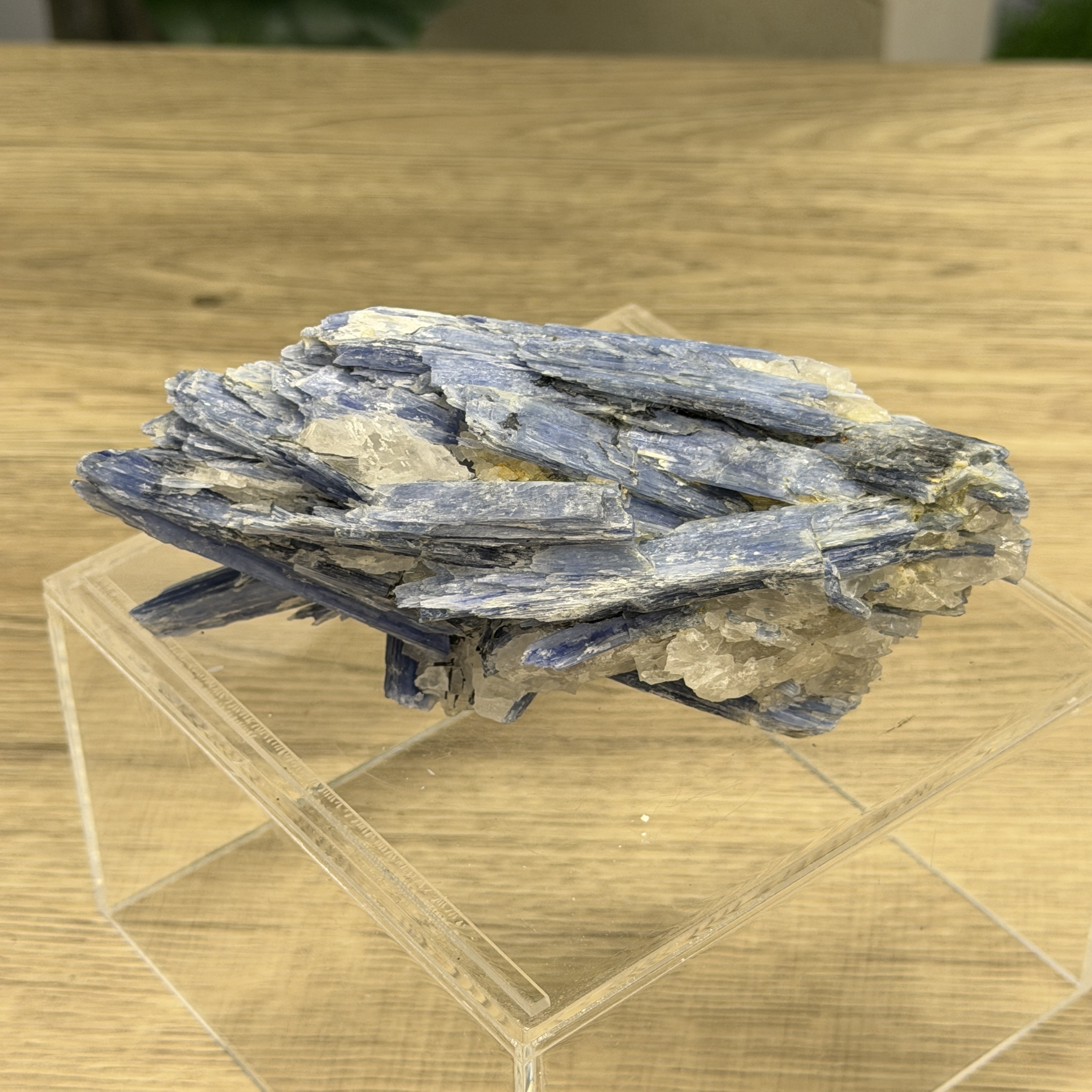 藍晶石原礦 KN1584