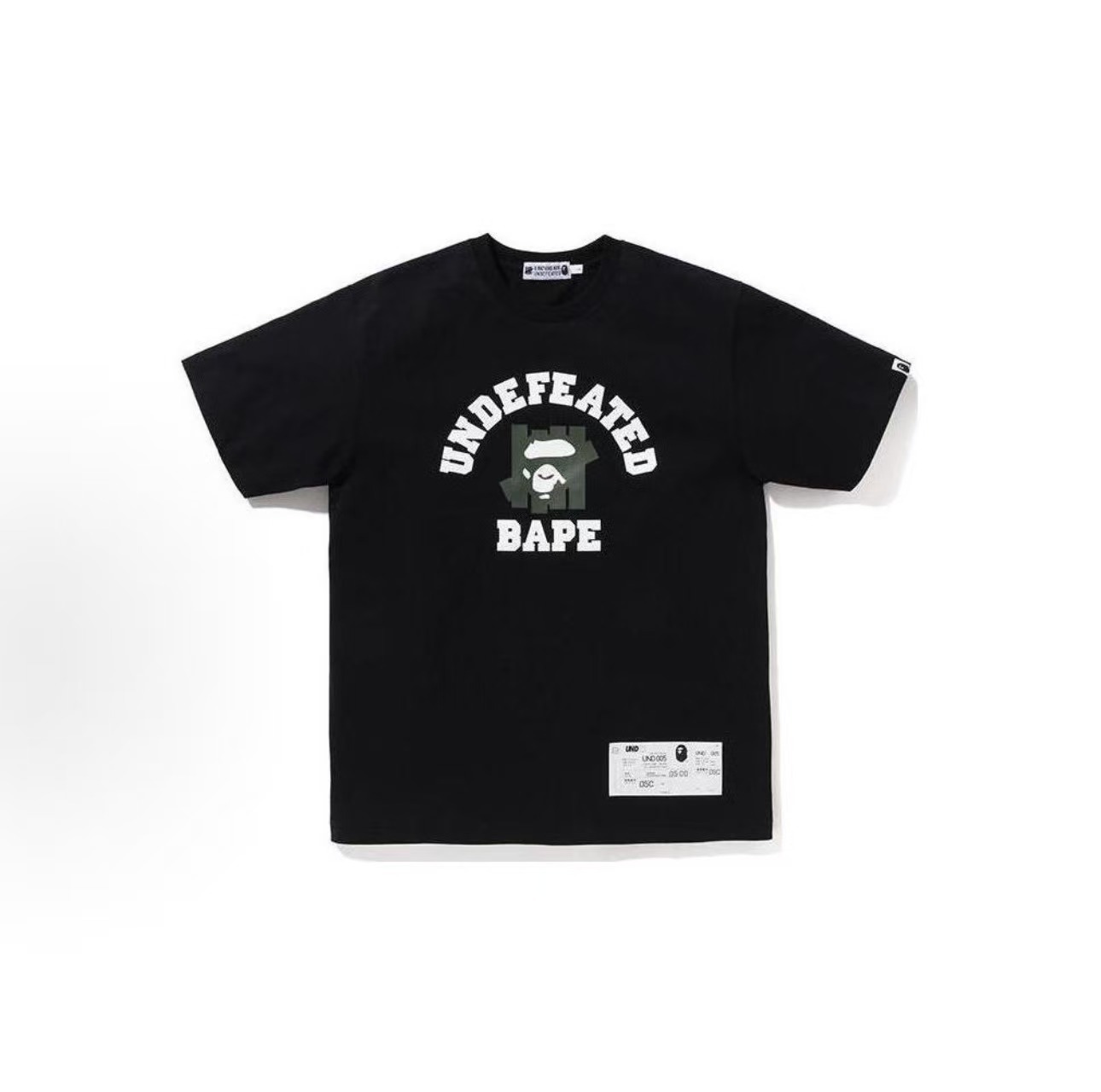 BAPE x Undefeated College短T (2色)