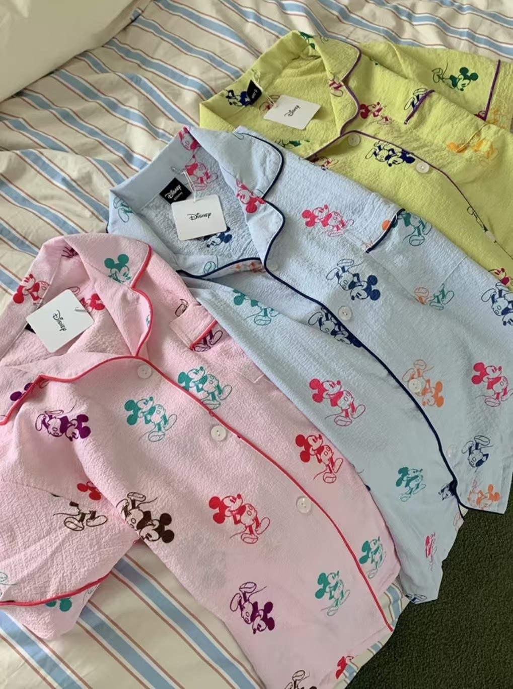 K14031滿版米奇有領子滾邊條短褲套裝(粉'綠'藍)