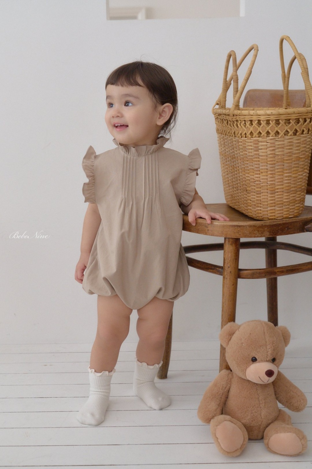 正韓夏bebenine 嫩嬰三色巴黎優雅包屁衣