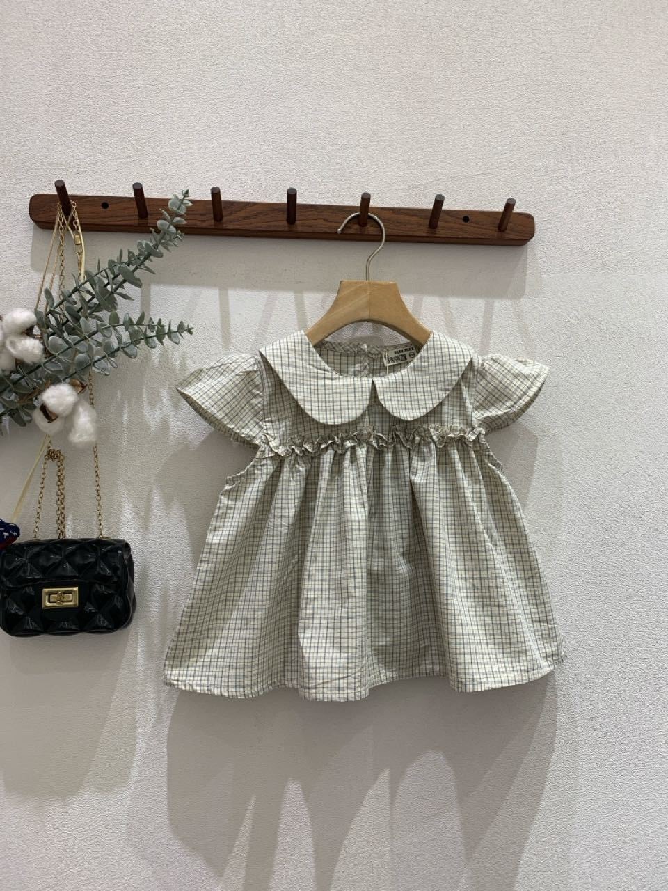 娃娃領格子上衣