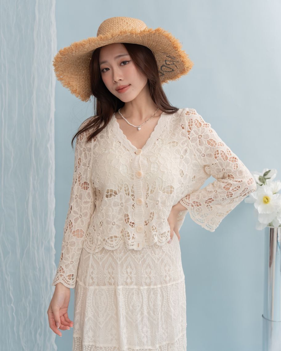 度假風蕾絲花朵鏤空外罩上衣