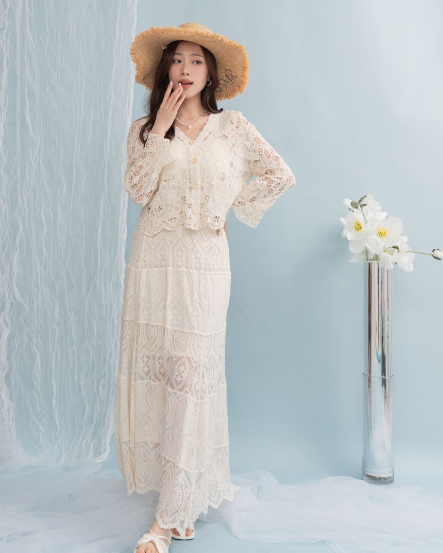 度假風蕾絲花朵鏤空外罩上衣