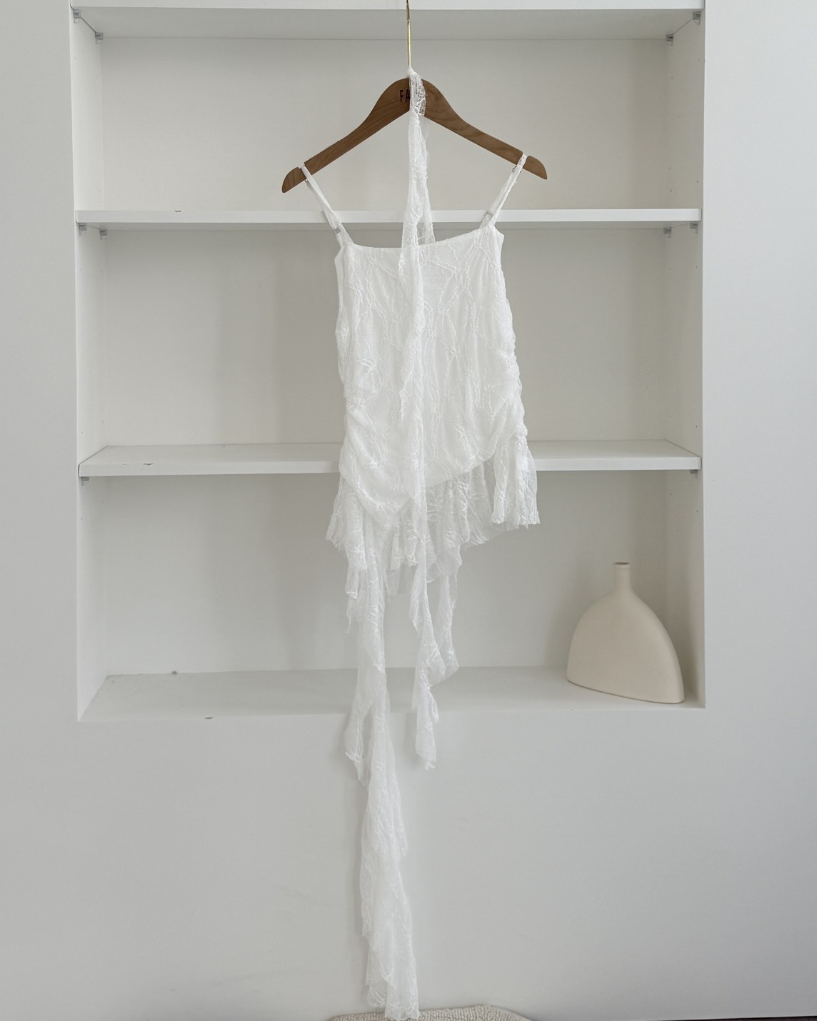 法朵Fado shop｜微醺不規則蕾絲吊帶 1305005 三色