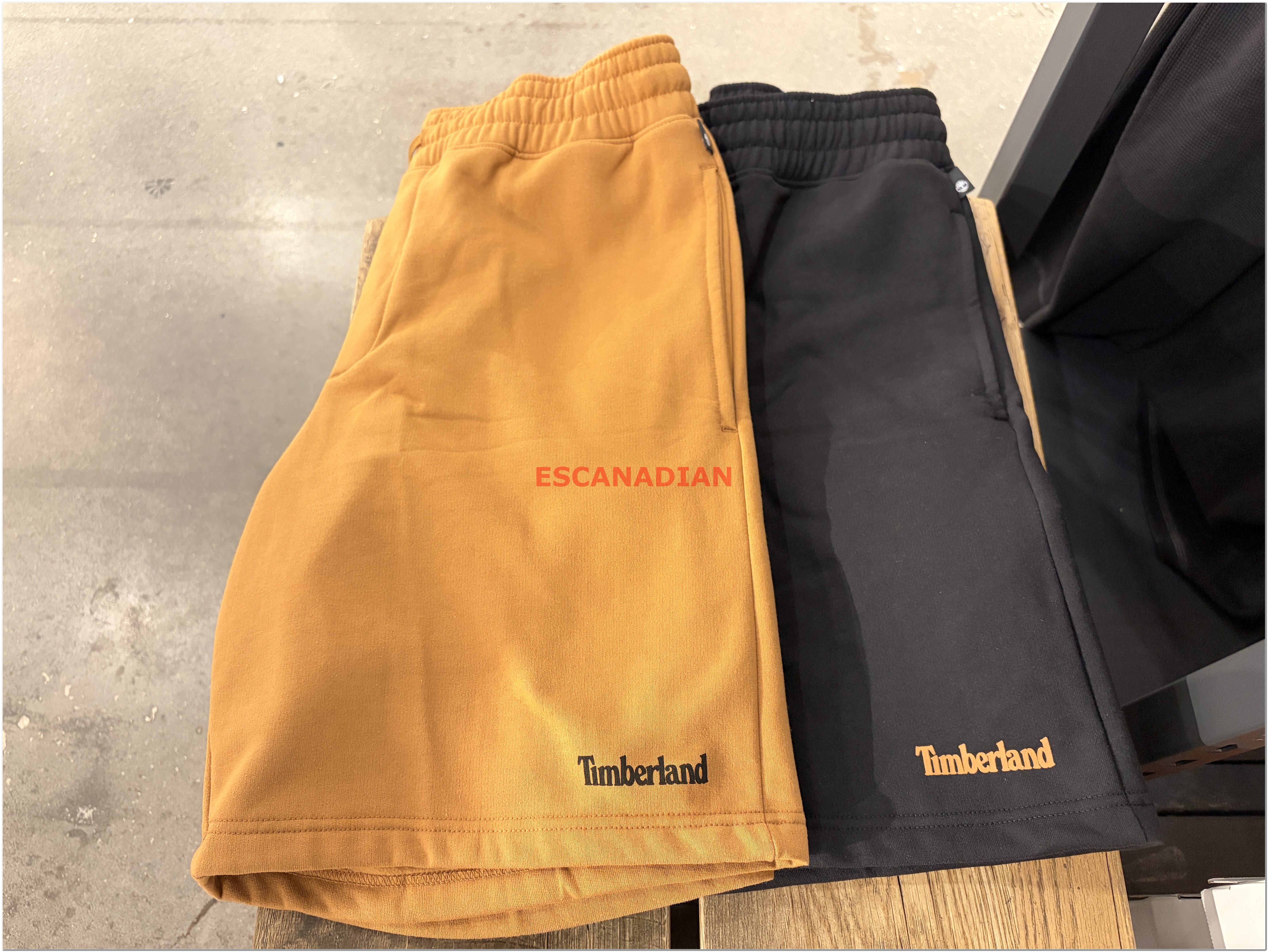 【限時】Timberland 男大人 工裝設計 硬挺 休閒 棉短褲 (2色)