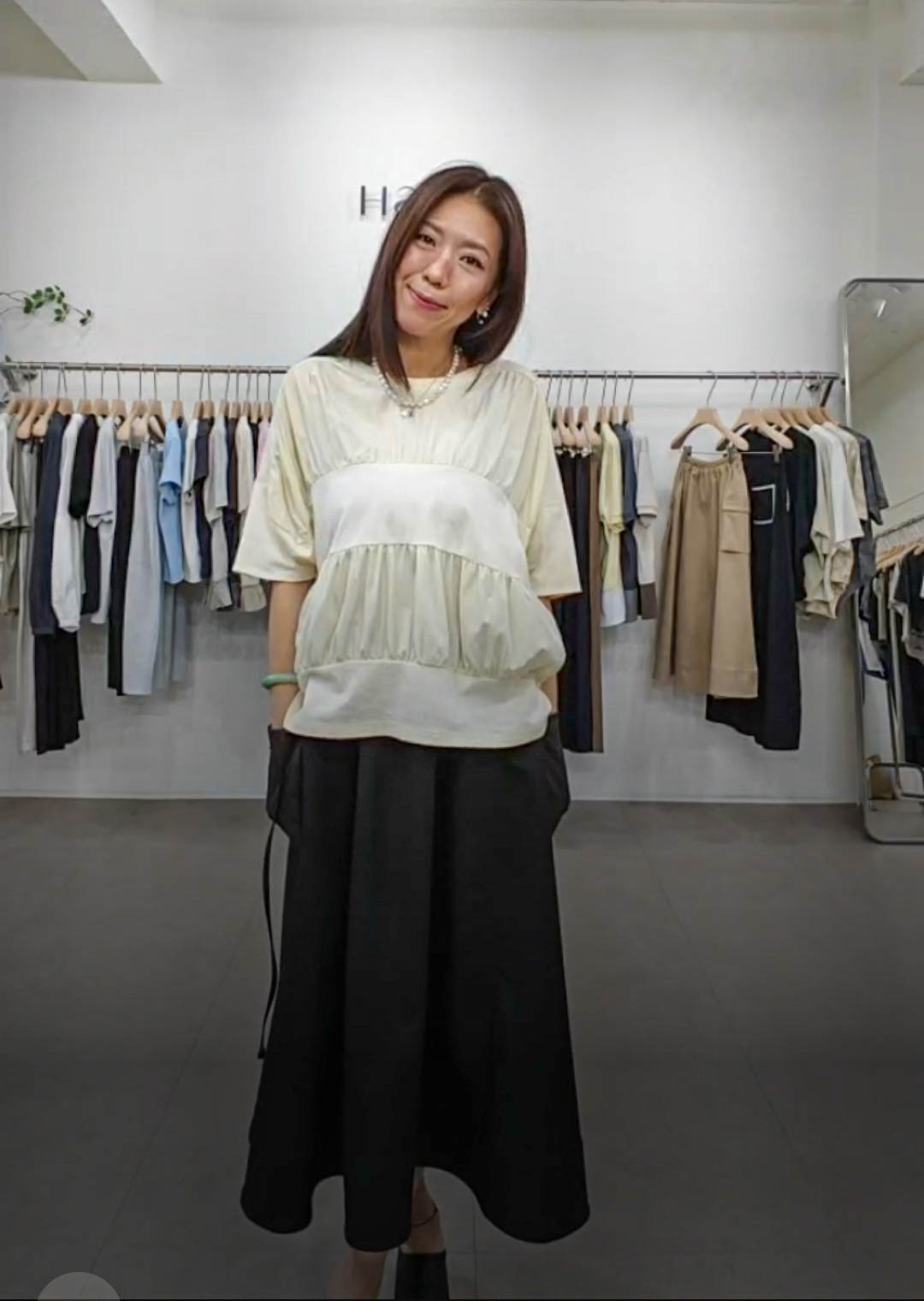🎈K7147  ▶️抓皺設計上衣 Free size XXL👉B:cm L:60/64cm