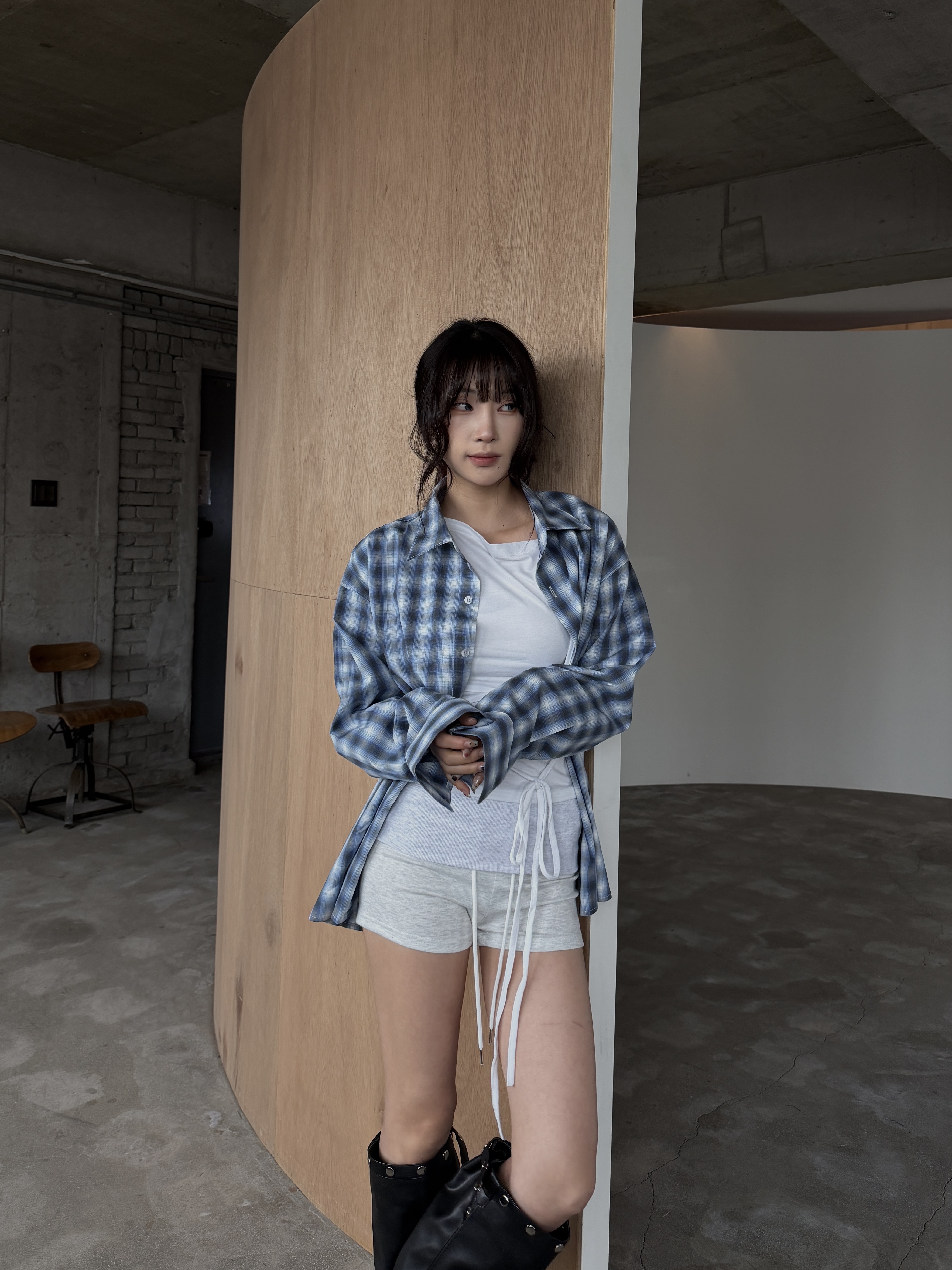 夏日格紋 寬鬆短版長袖襯衫