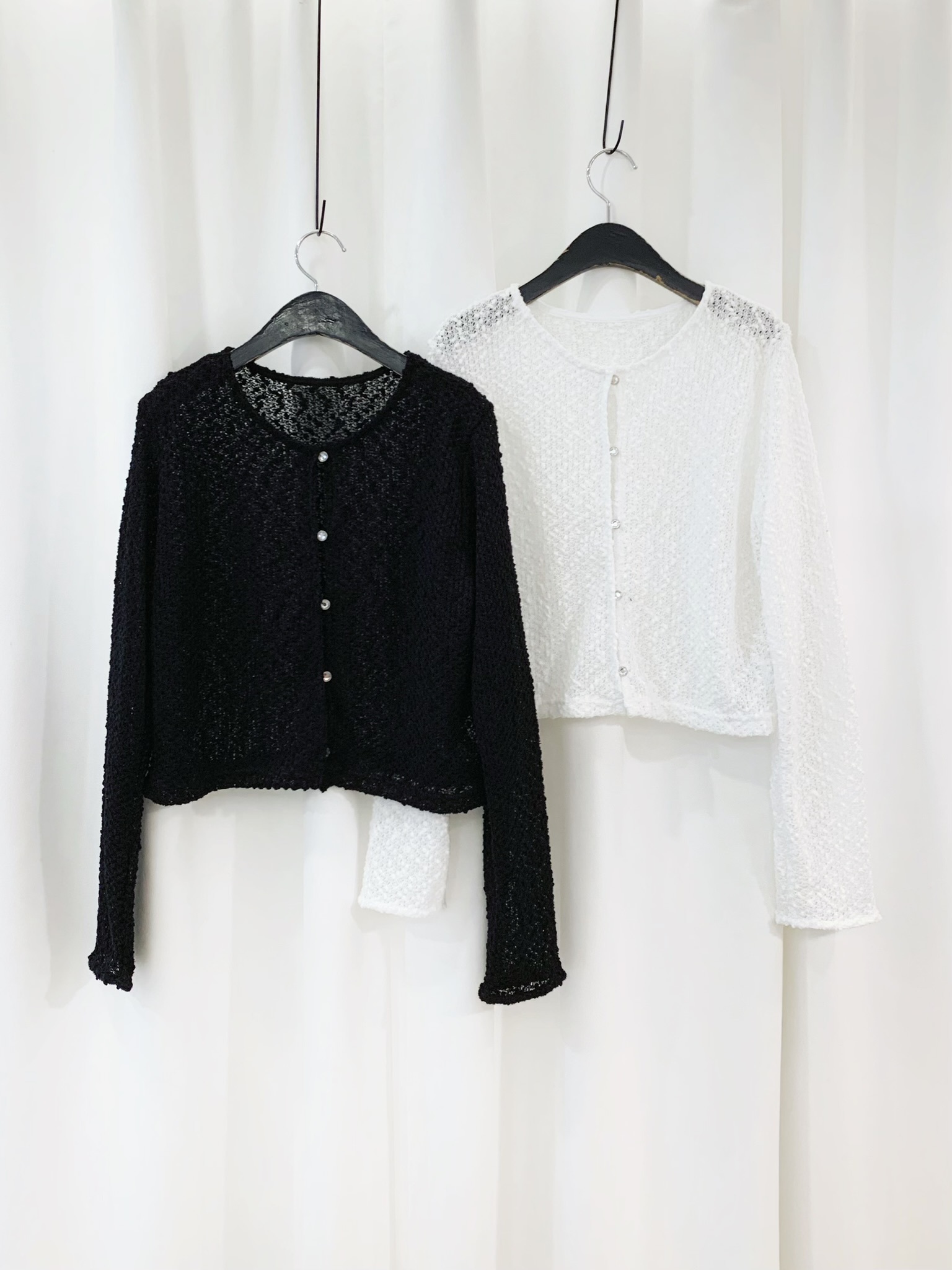 織紋簍空針織開襟衫