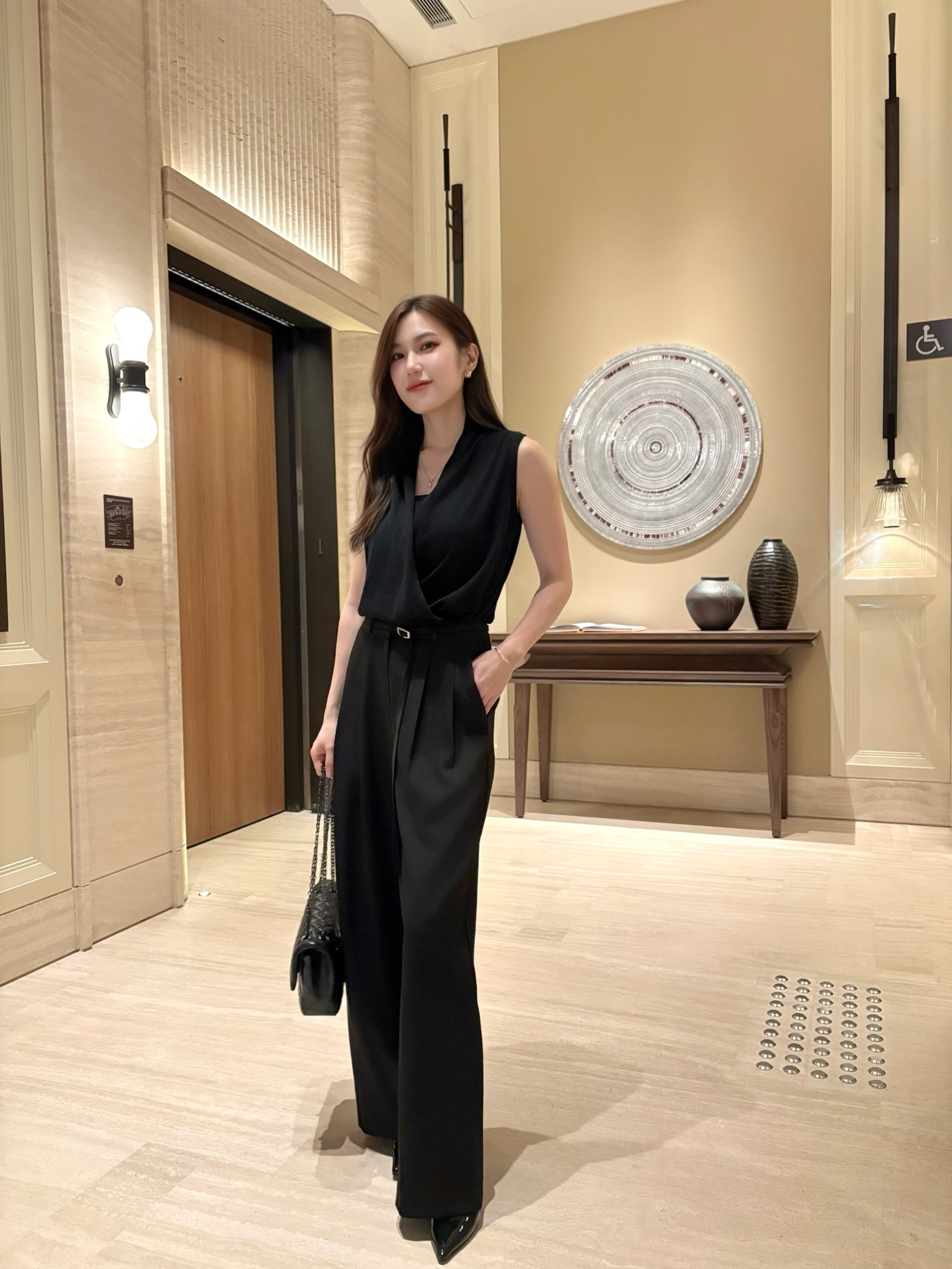 大長腿!滑料腰帶長褲