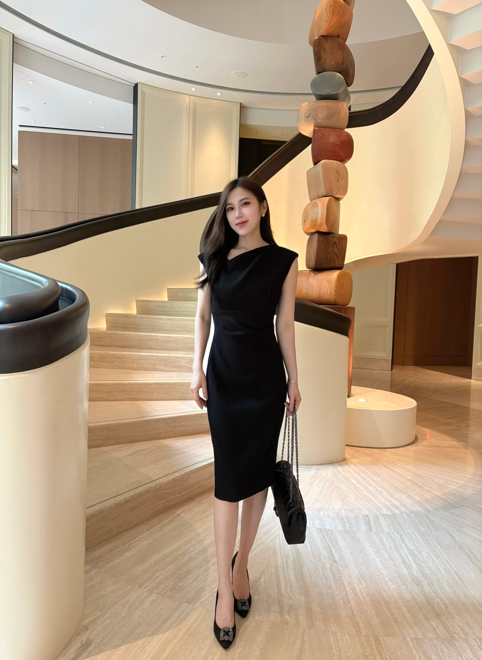 ( JS )斜領側抓褶女神洋 - 黑