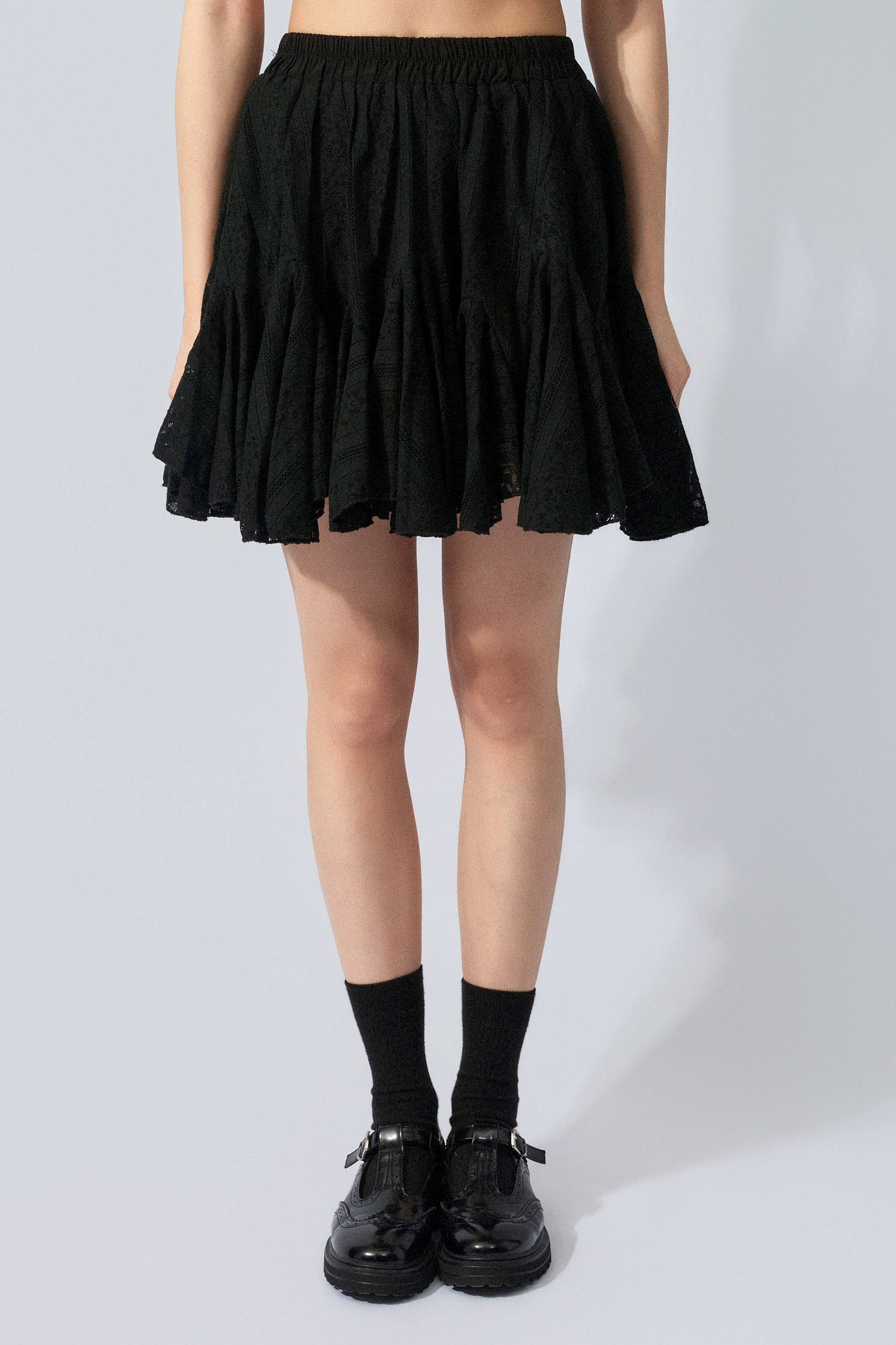 棉蕾絲傘腳短裙 (預購產品）