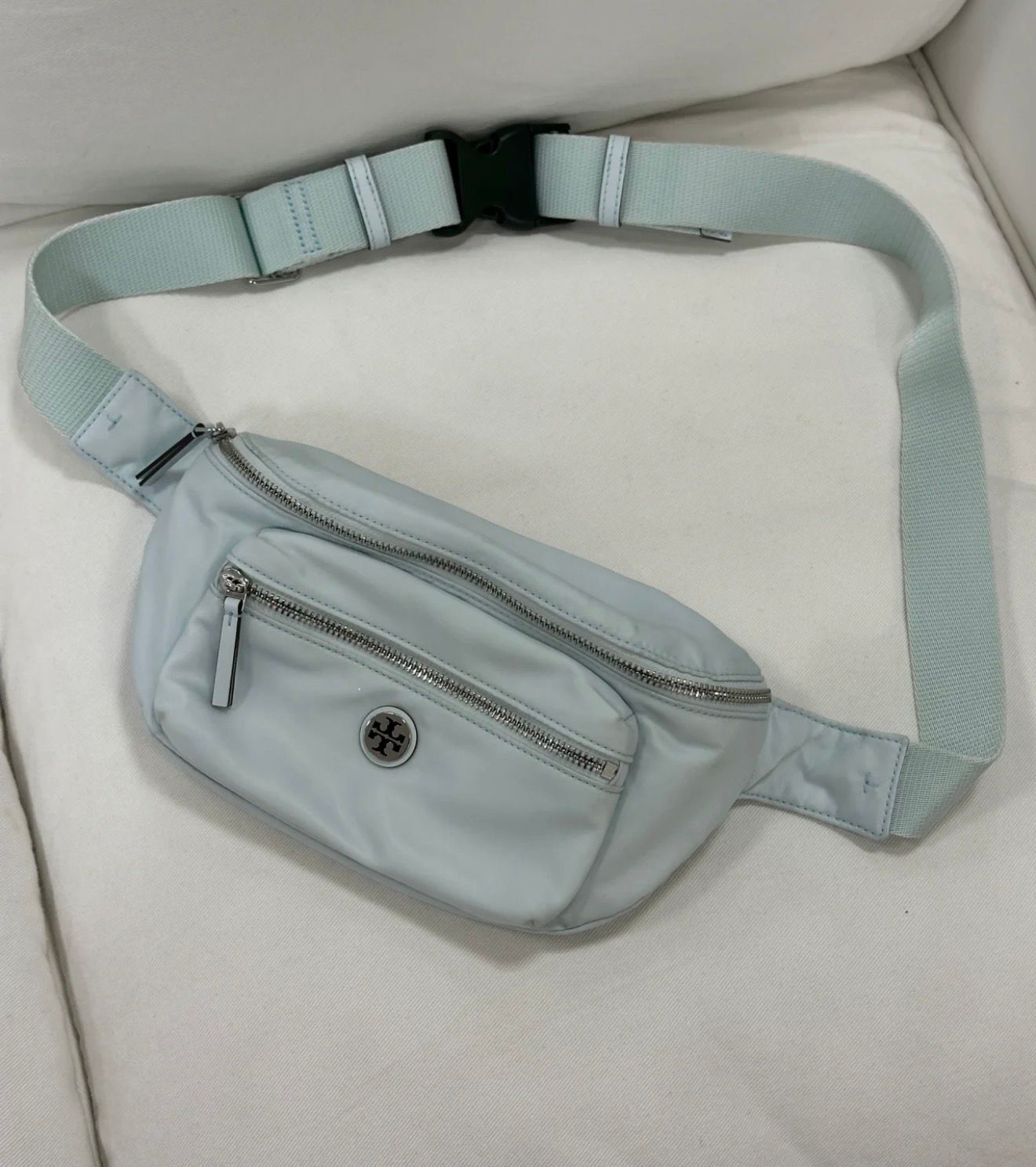 LYS01547 Tory Burch Ella超輕身尼龍腰包 Light grey