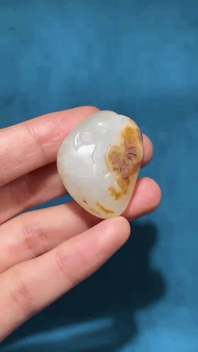 328240 和田玉籽料一夜封侯