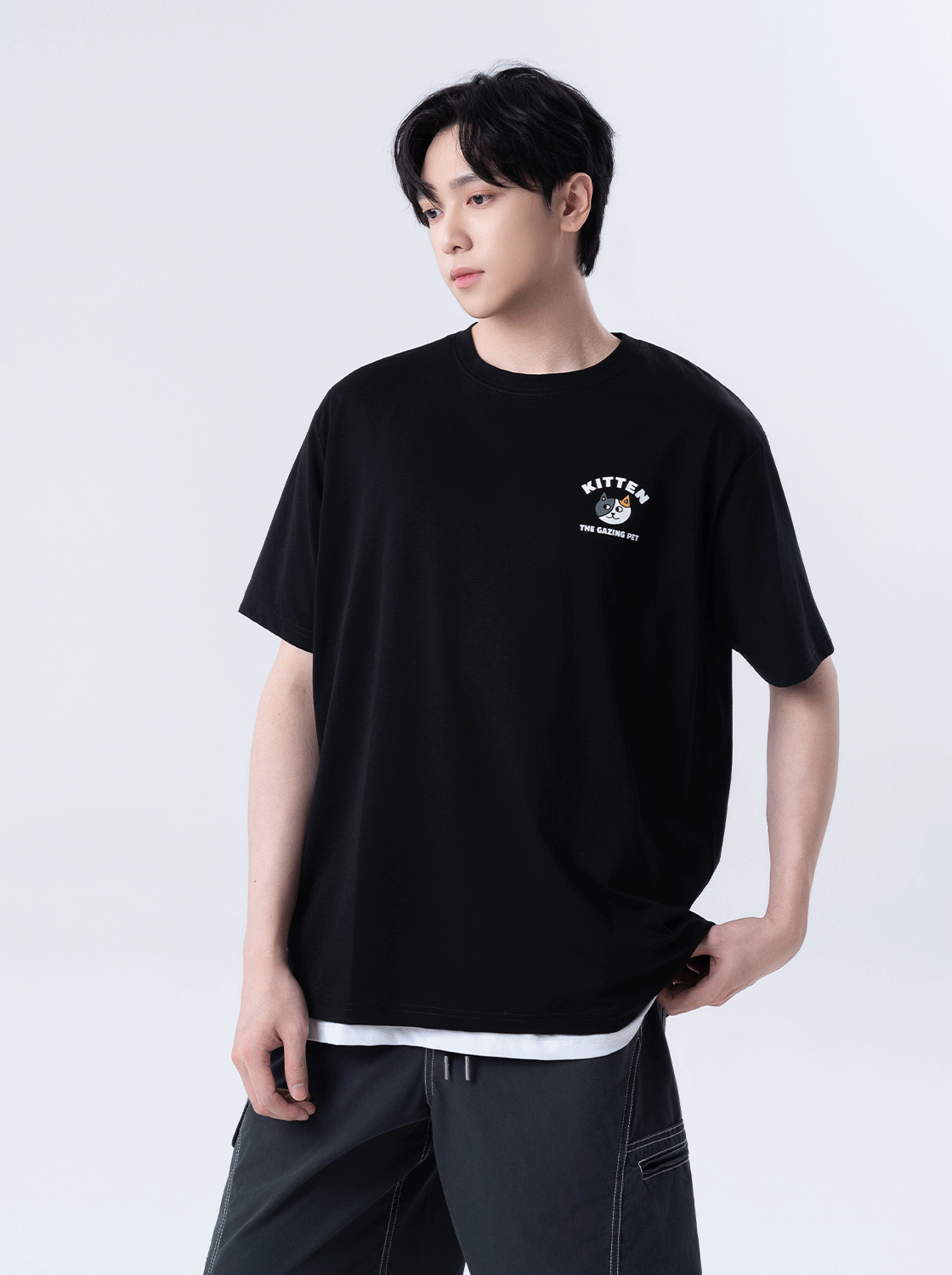 貓貓狗狗看著你TEE