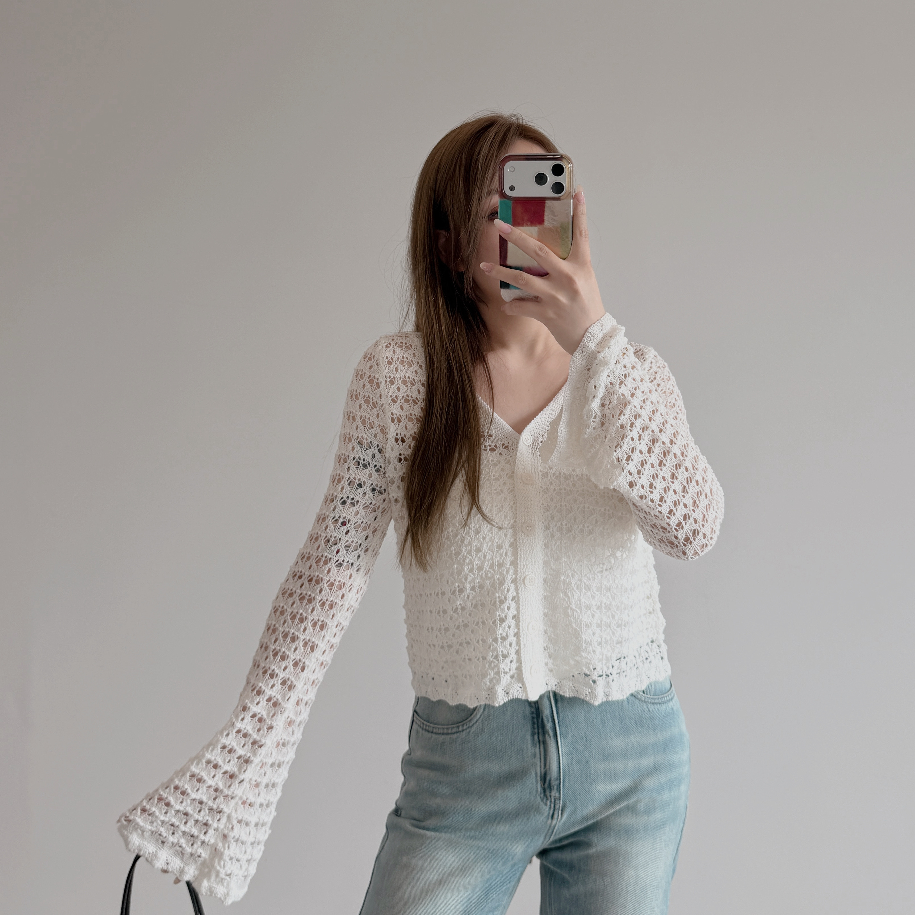 現貨 7418 白色通花喇叭袖上衣