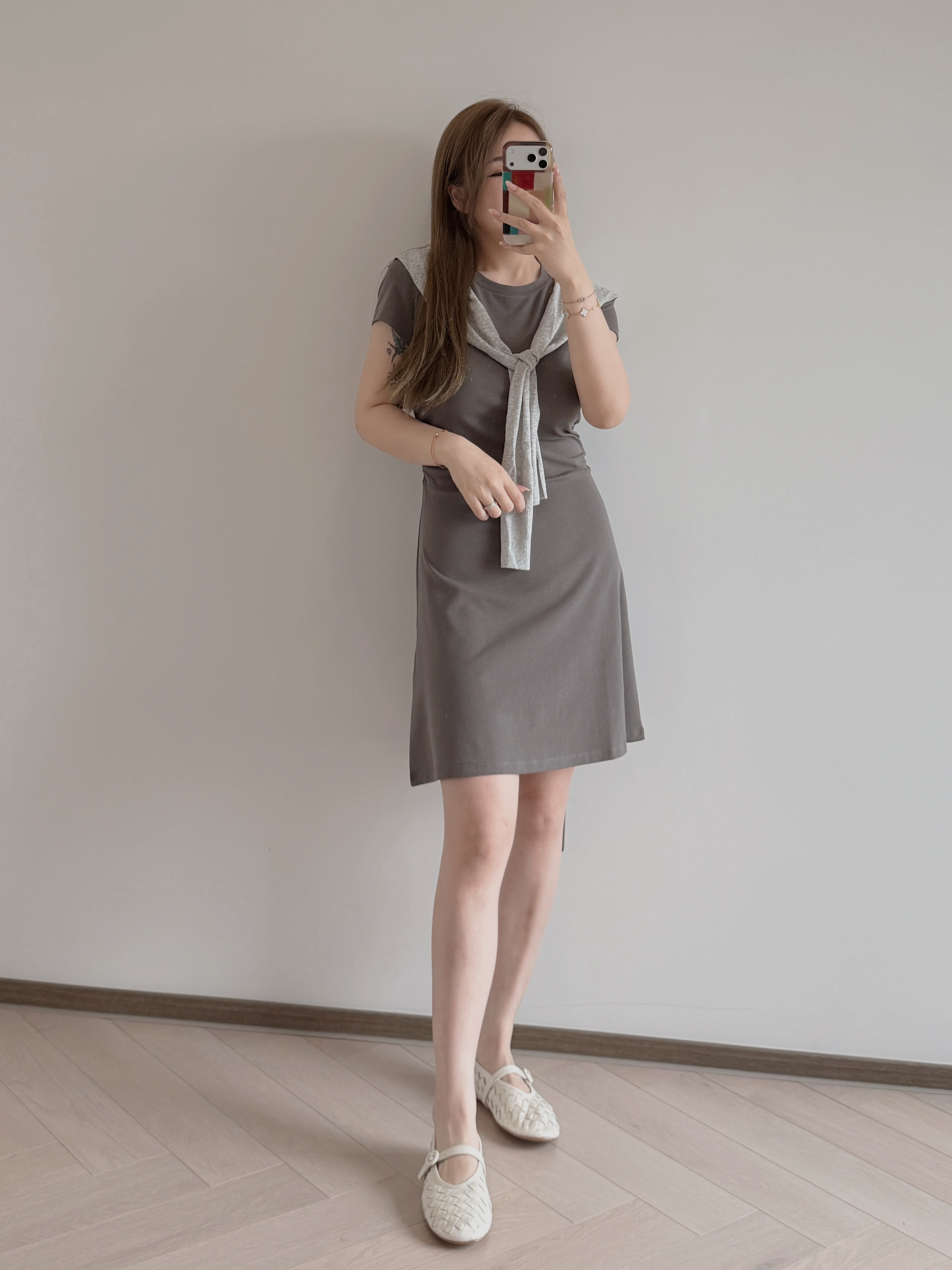 現貨 7420 灰色圓領收腰裙