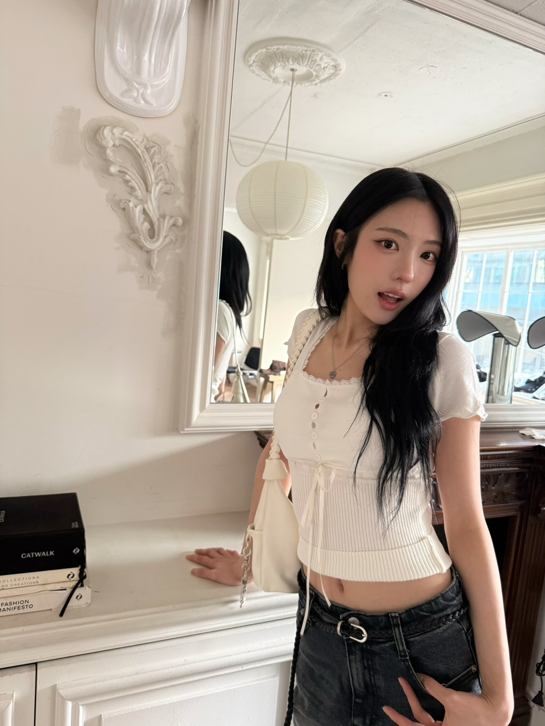 A06 春日漫 小花蕾絲設計top