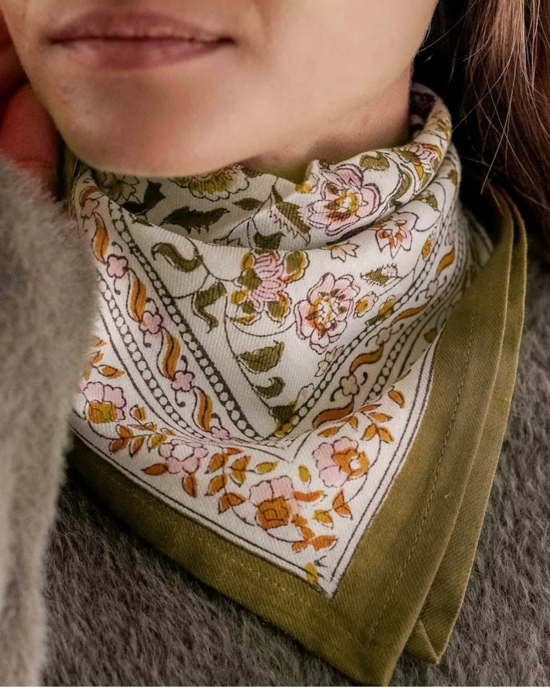 埃德爾琥珀棕 | 領巾