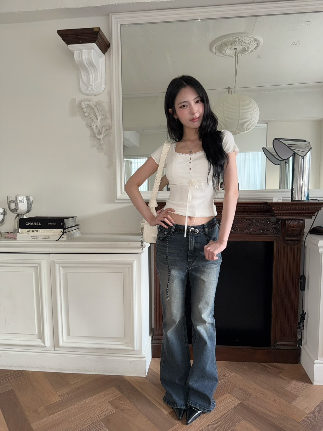 A13 S+級別 中腰微喇叭牛仔褲