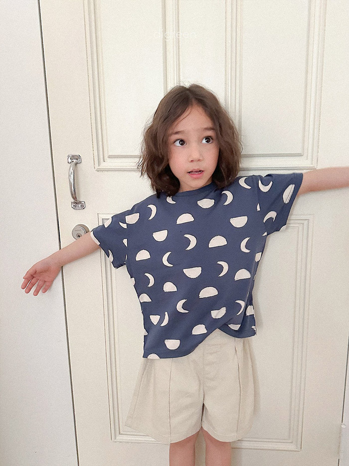 正韓夏Digreenkids 三色個性直線條短褲