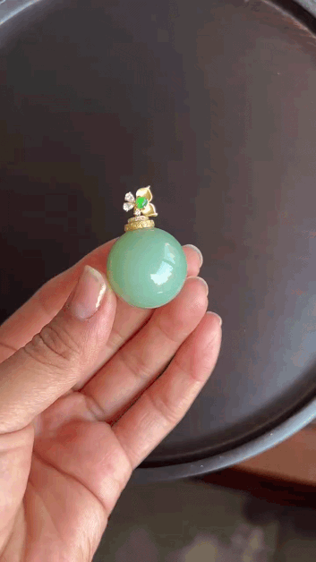 328722 和田玉粉青吊墜 ( 23.5mm直徑)