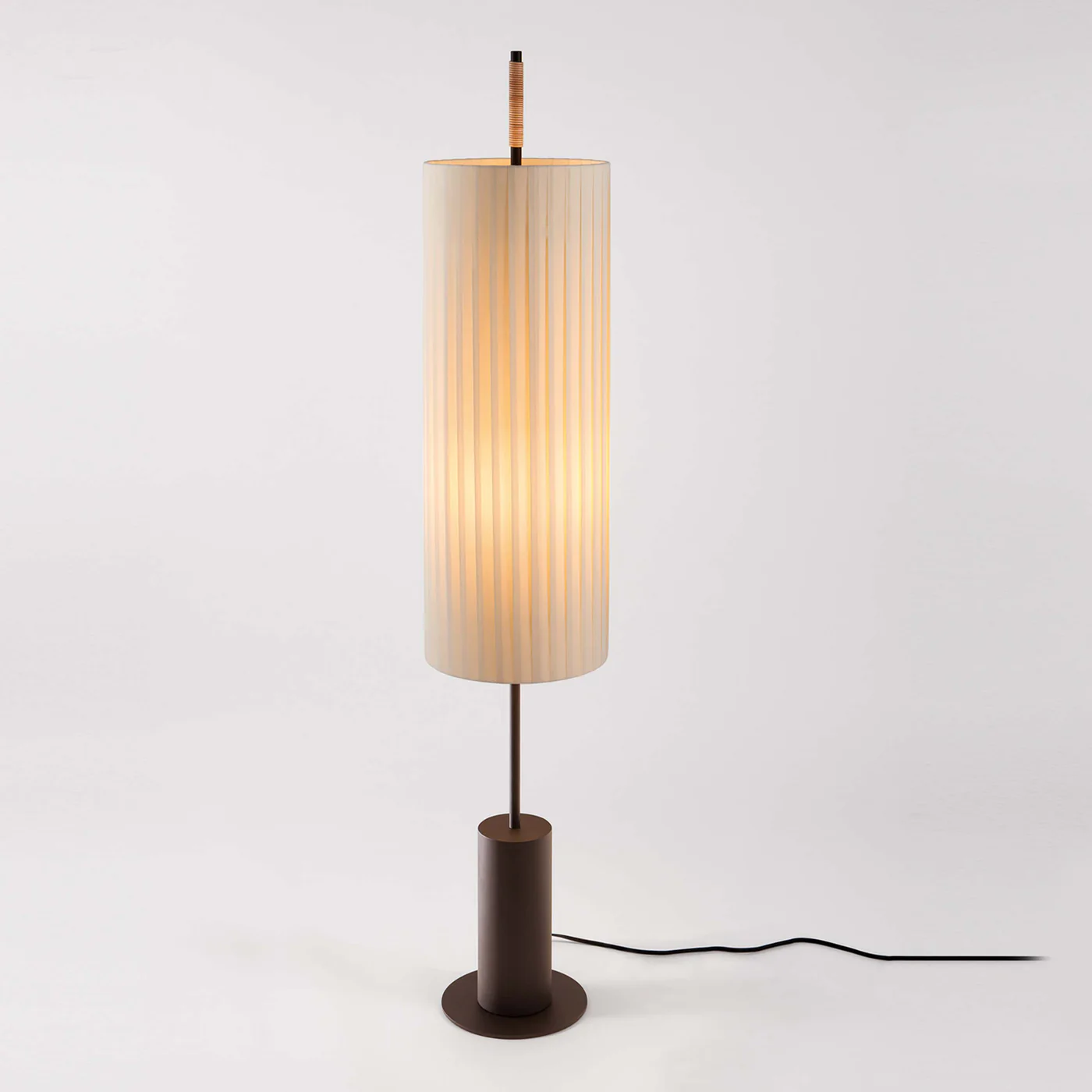 Dórica Floor Lamps