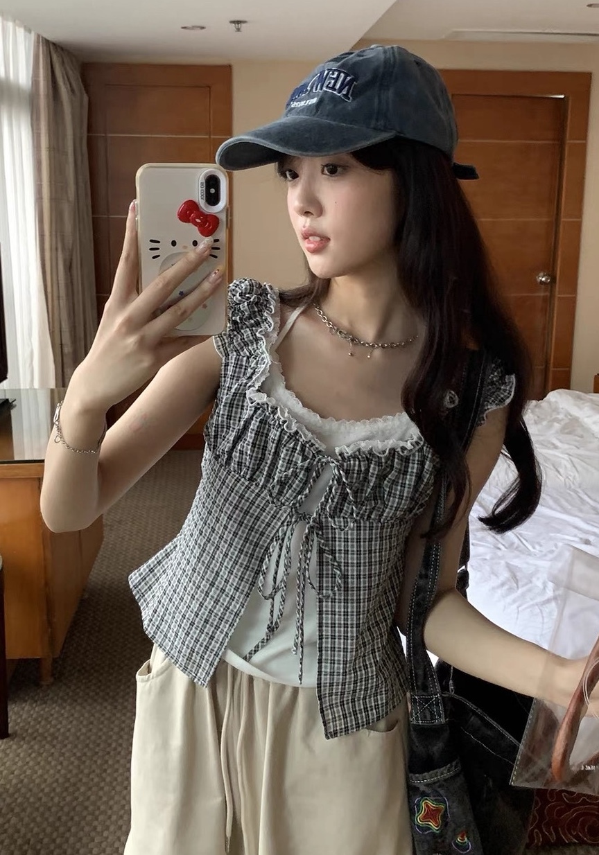 前綁格子背心+蕾絲掛脖背心