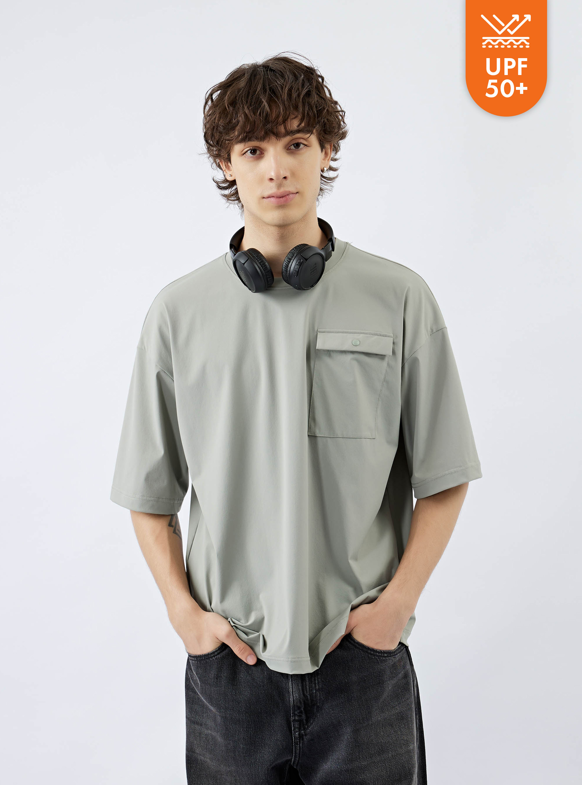 男女適穿 簡約寬版防曬口袋短袖T-shirt