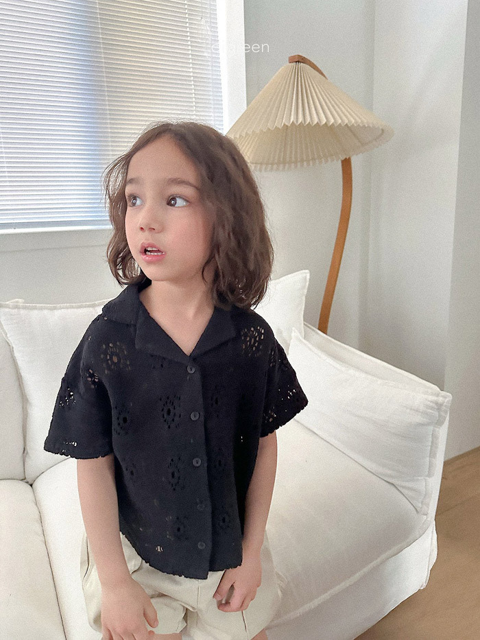 正韓夏Digreenkids 兩色度假雕花上衣