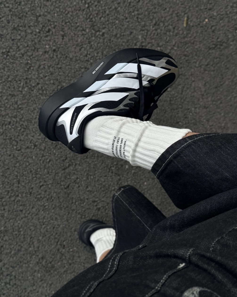 Adidas Adizero Evo SL EXO 科技感 跑鞋 黑銀