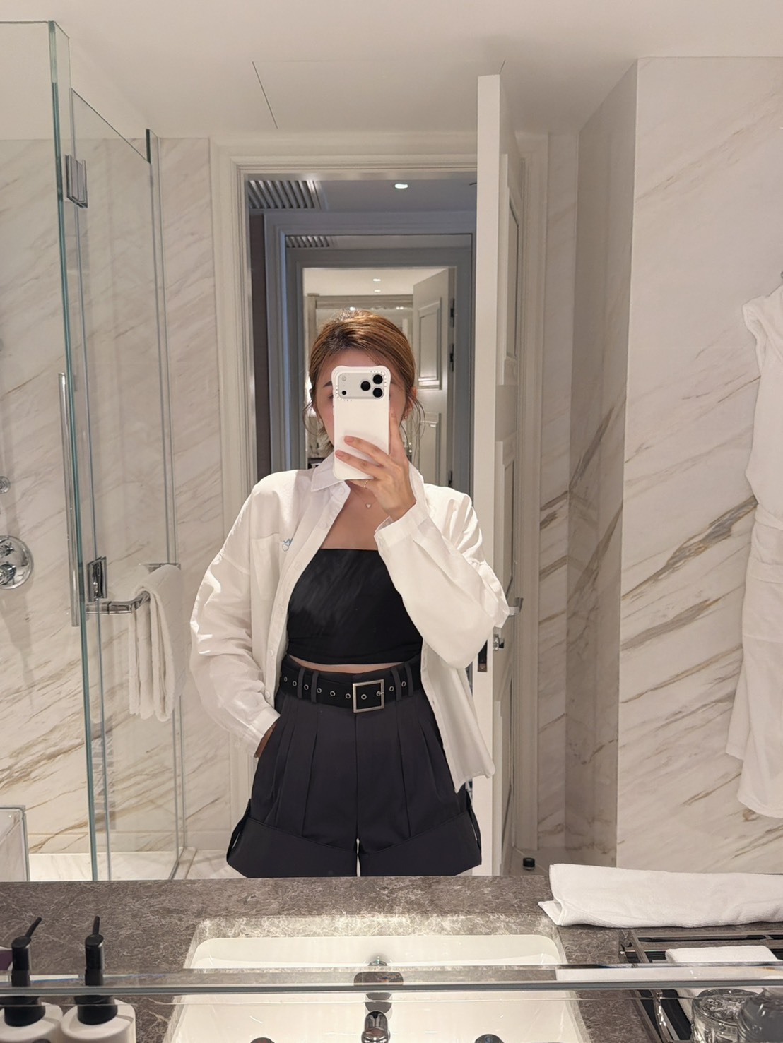 ［預購］🔥04.15夏季新品］💛🤍私訊爆炸款］韓版超可愛刺繡愛心洗水棉襯衫（必收白/兩色）