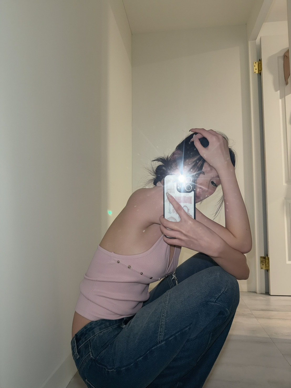 A30 巴塞羅 鉚釘露背top