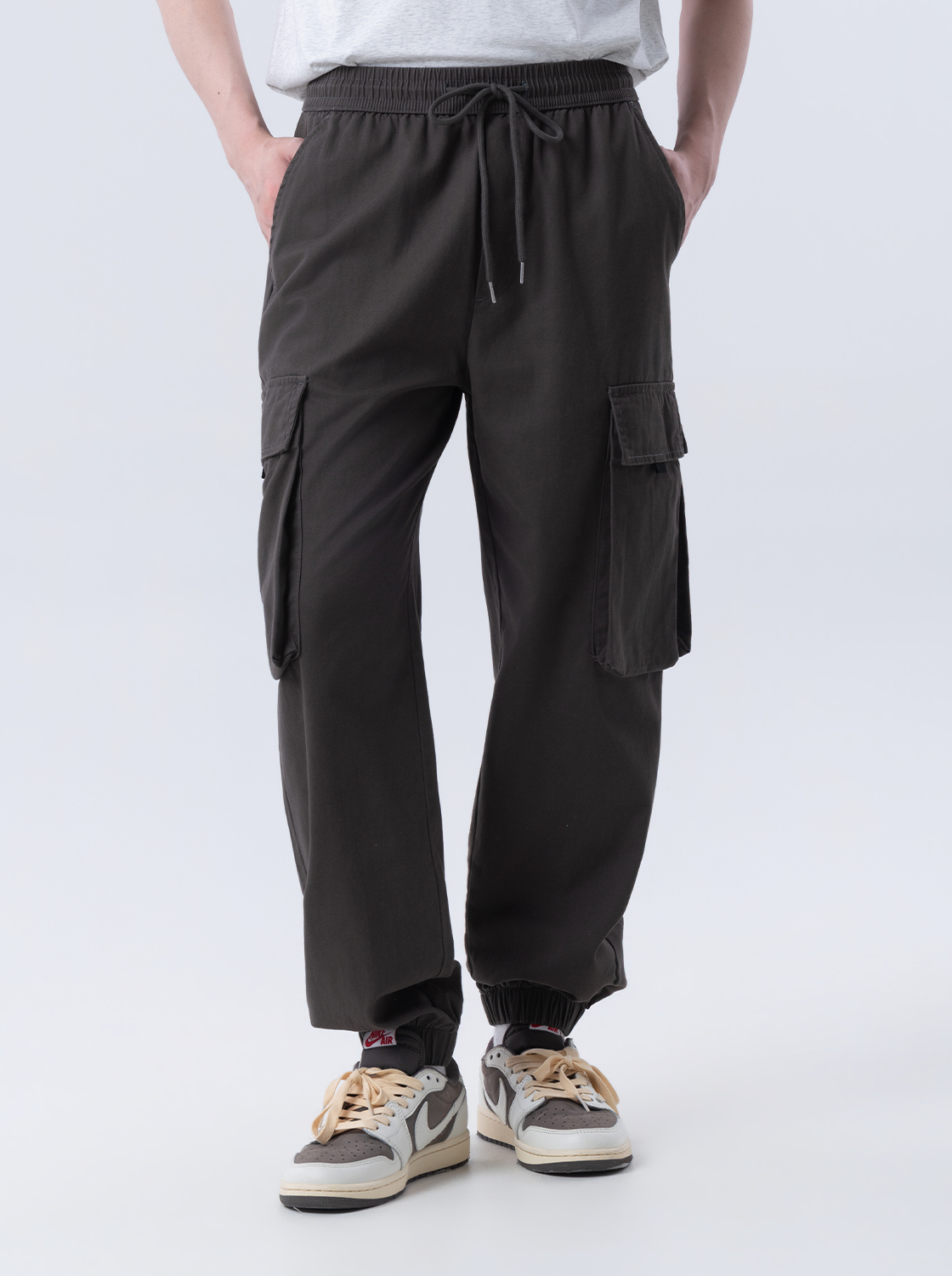 【期間限定】寬鬆多口袋縮口褲