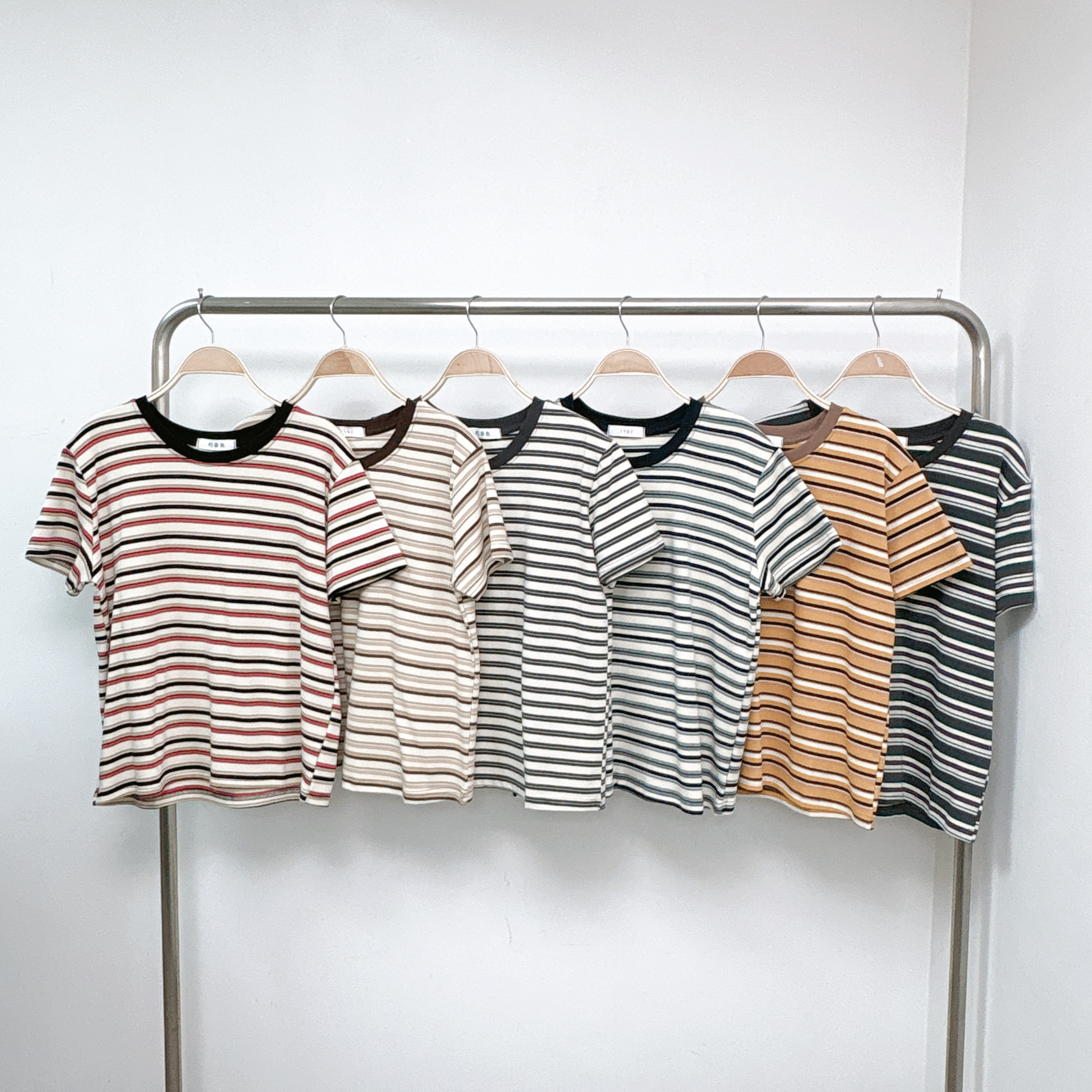 ⭐️⭐️【預訂】拼色領橫間彈棉TEE (T45-T50)