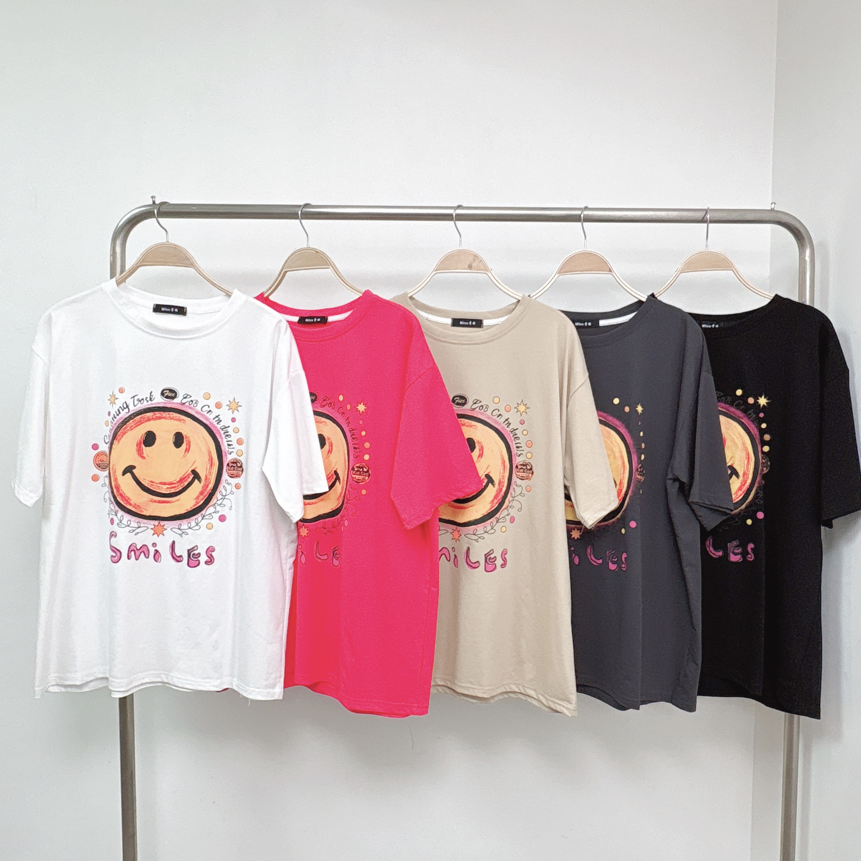 【預訂】做舊款前哈哈笑後星星大TEE (T35-T39)