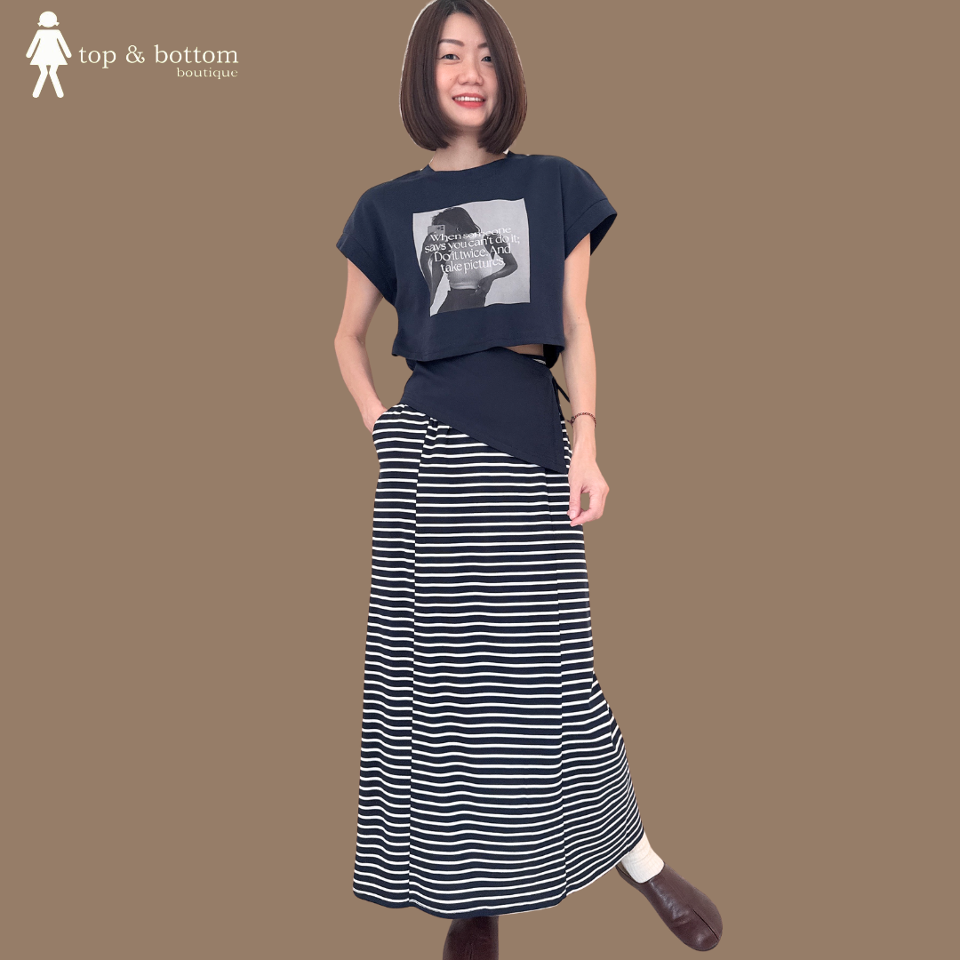 PRINTED TEE & STRIPED PENCIL SKIRT SET SUIT