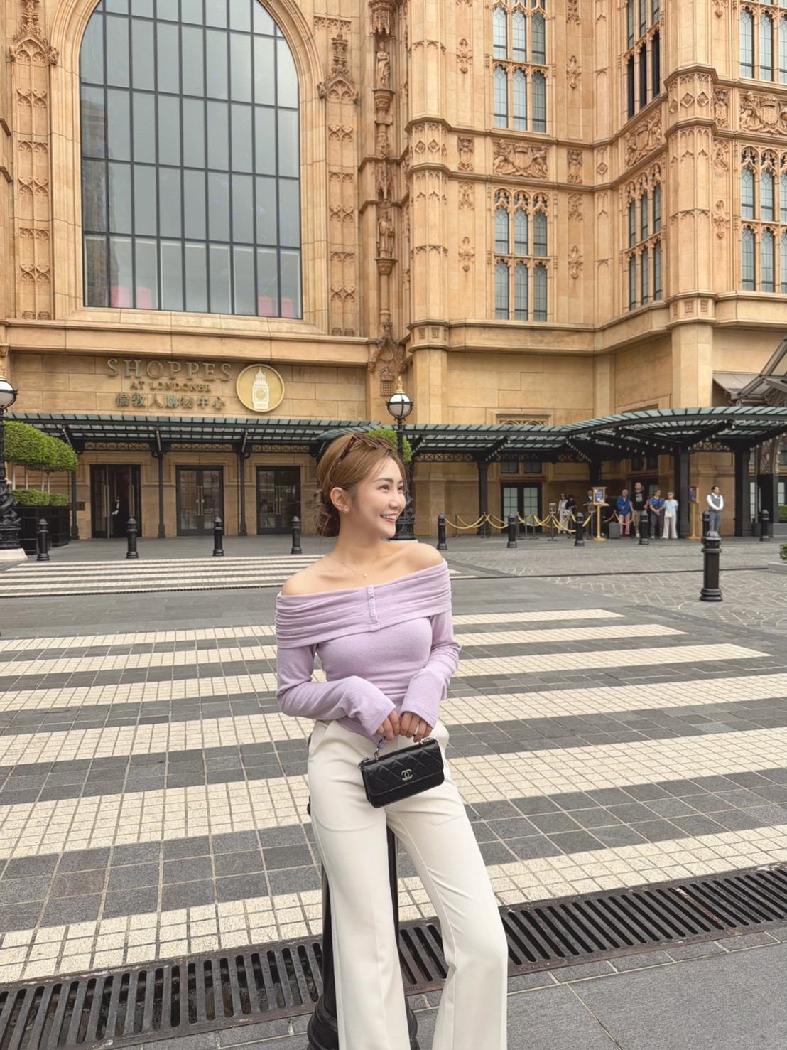 ［預購］🔥04.15春夏新品］💥闆娘命定款］🇰🇷正韓超美一字領假排釦上衣（丁香紫/兩色）