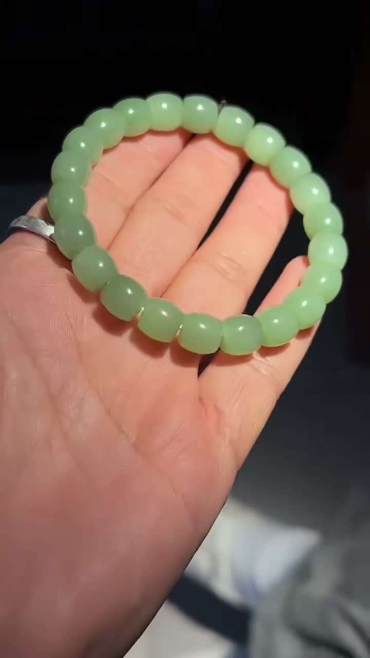 和田玉冰粉青手串 (8-9mm直徑),天然和田玉軟玉