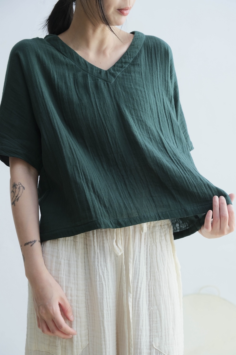 寬領五分袖上衣／雙層紗 森綠