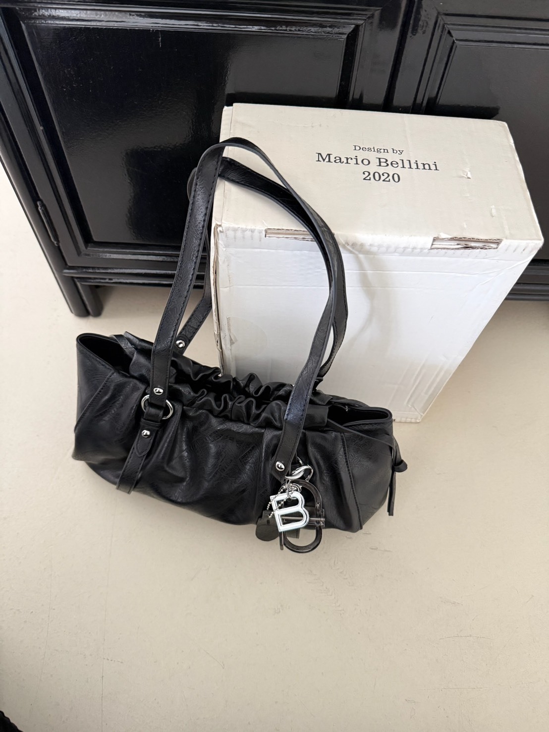 A40 皺皺法棍包(附吊飾)