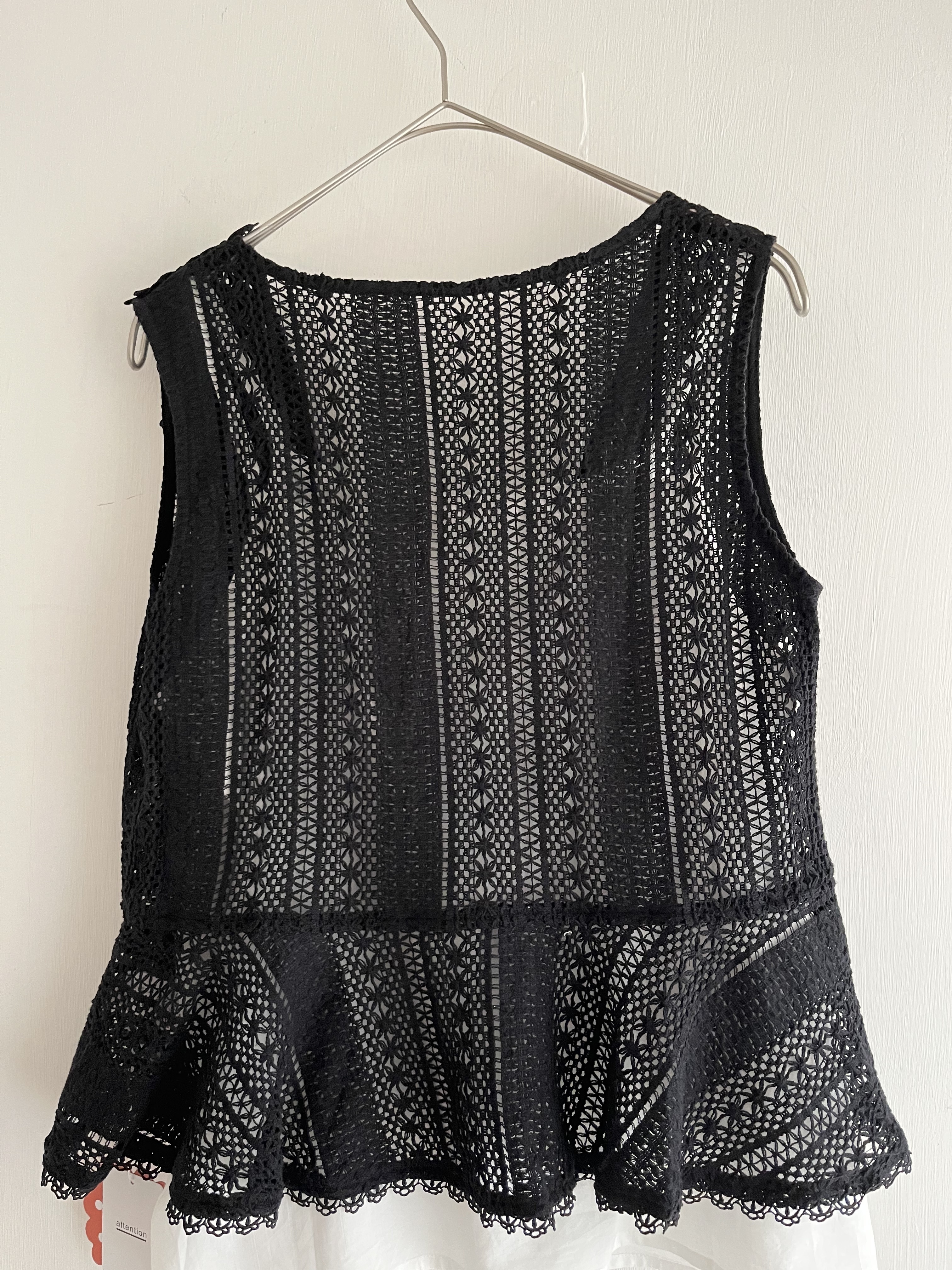 Rose & Rose黑色刺繡拼鈎花背心