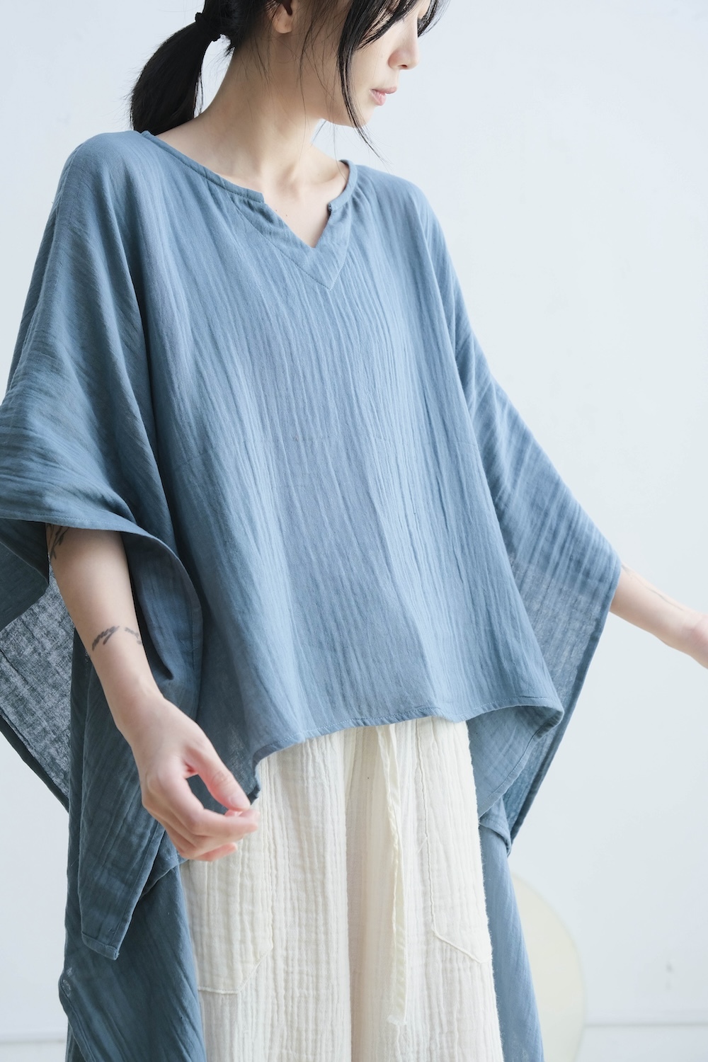 前短後長寬版洋裝上衣 / 雙層紗 藍綠