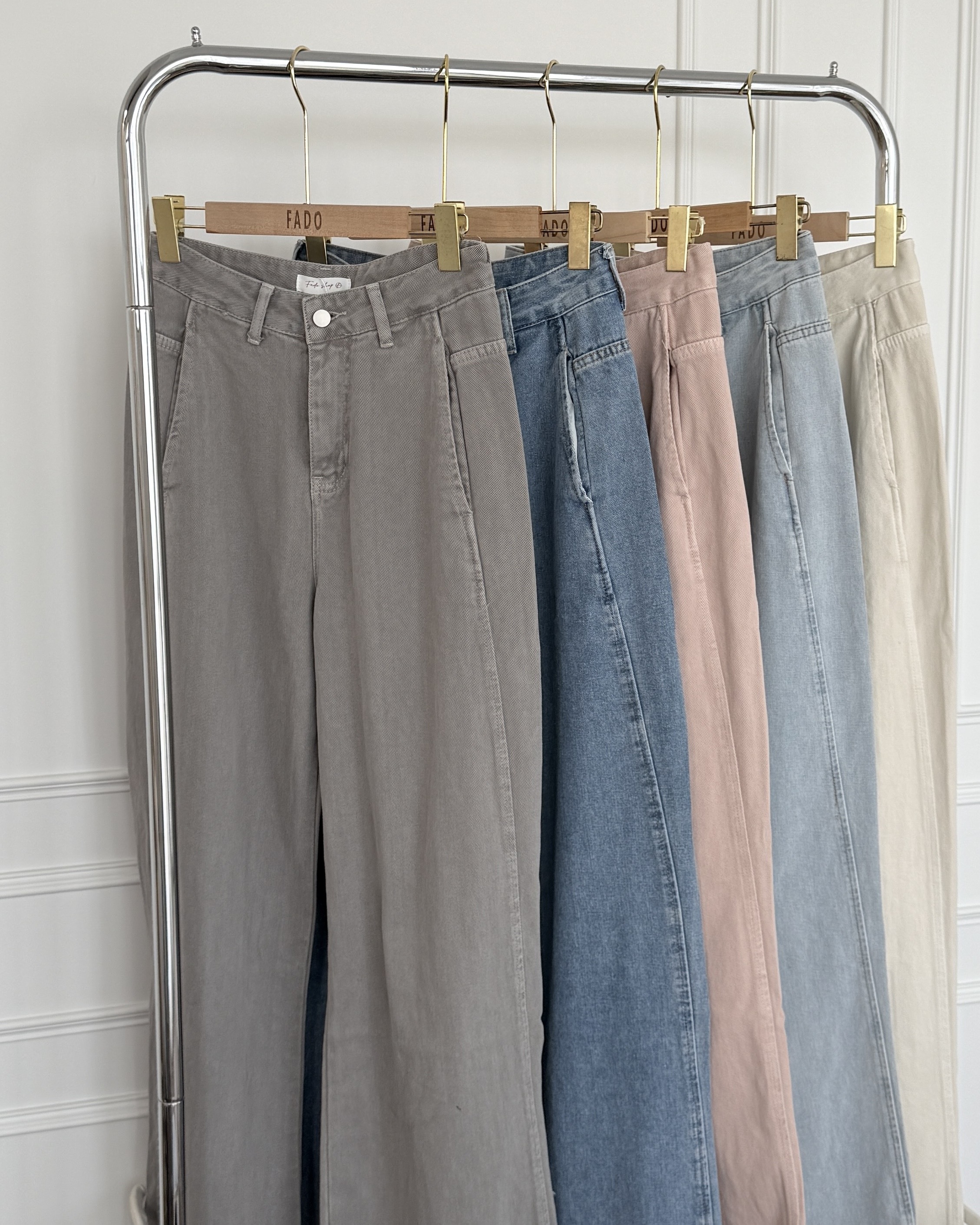 法朵Fado shop｜柔和色調微彎刀牛仔褲 254C023 五色