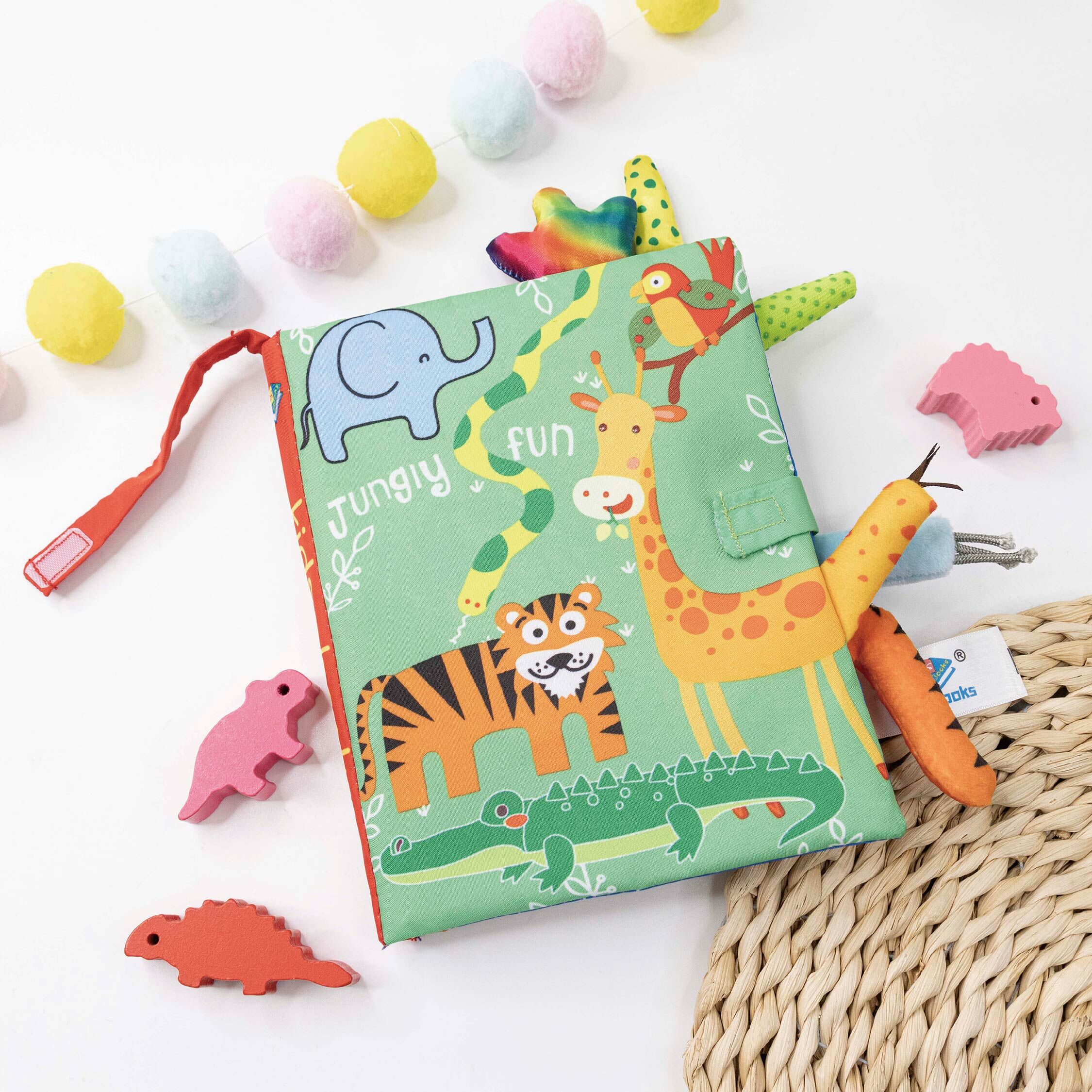 快樂英文幼兒布書＊五款 (JS0294)