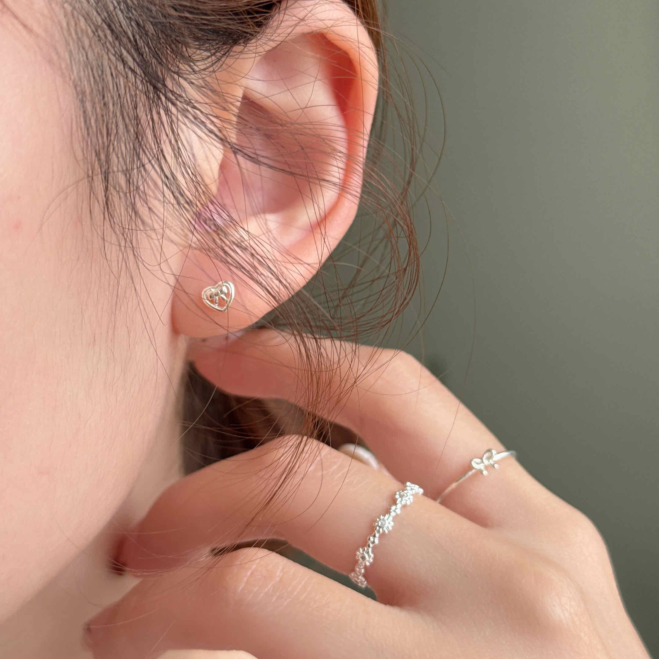 🇰🇷925 silver 迷你愛心蝴蝶結耳環