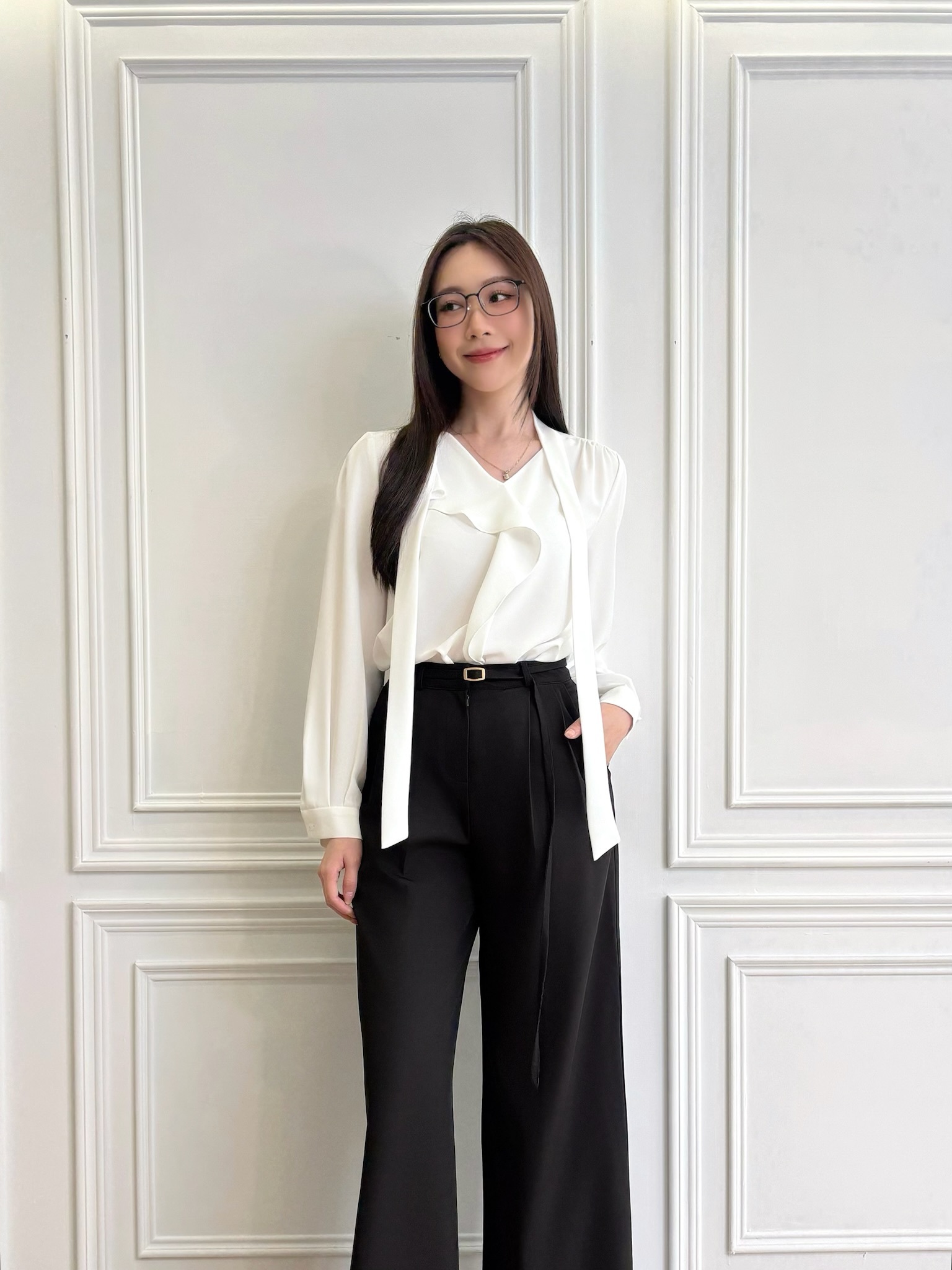 側荷葉領巾上衣 【 任選兩件$𝟐𝟖𝟎𝟎✨】