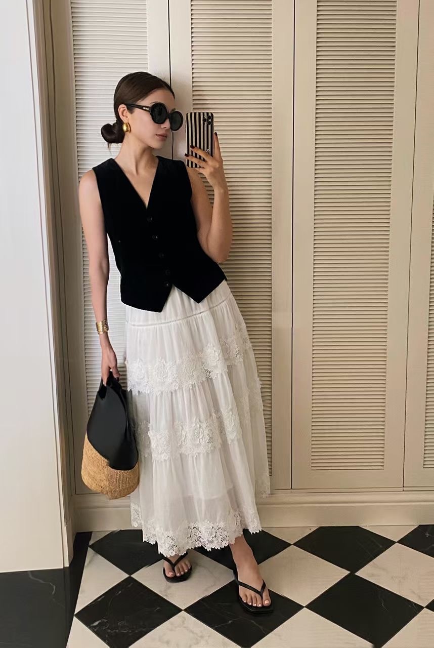 雲朵白鬆緊腰層次蕾絲滾邊長裙-S-XL (Elegant & Love)