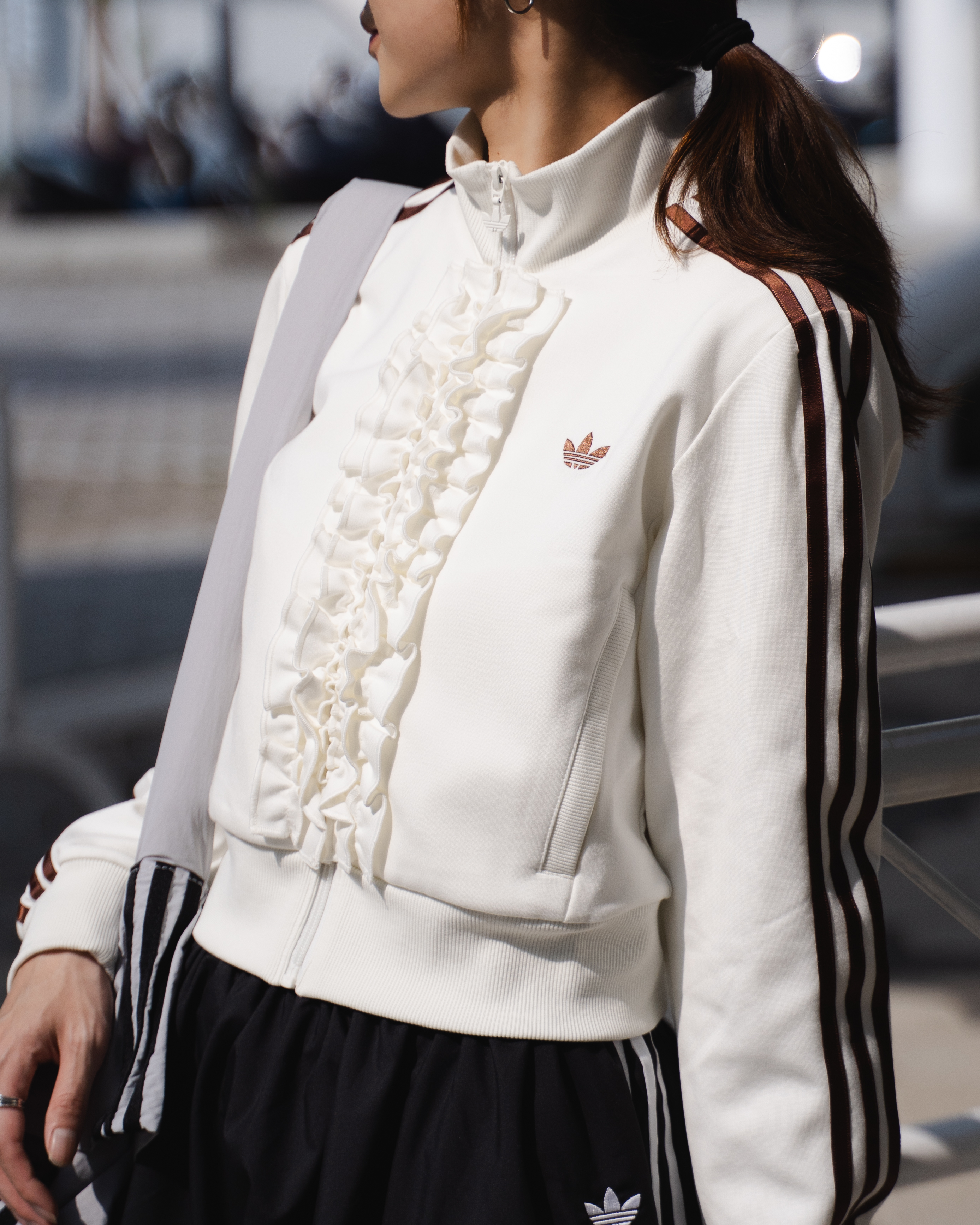 Adidas 愛迪達 宋雨琪同款 Track Top KU9388 女 立領外套 運動外套 休閒穿搭 白 亞版 荷葉邊