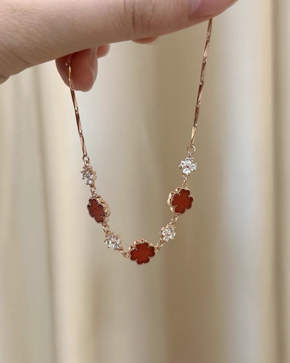 『代購商品』Swarovski 施華洛世奇 爆閃 輕奢百搭 四葉草手鍊