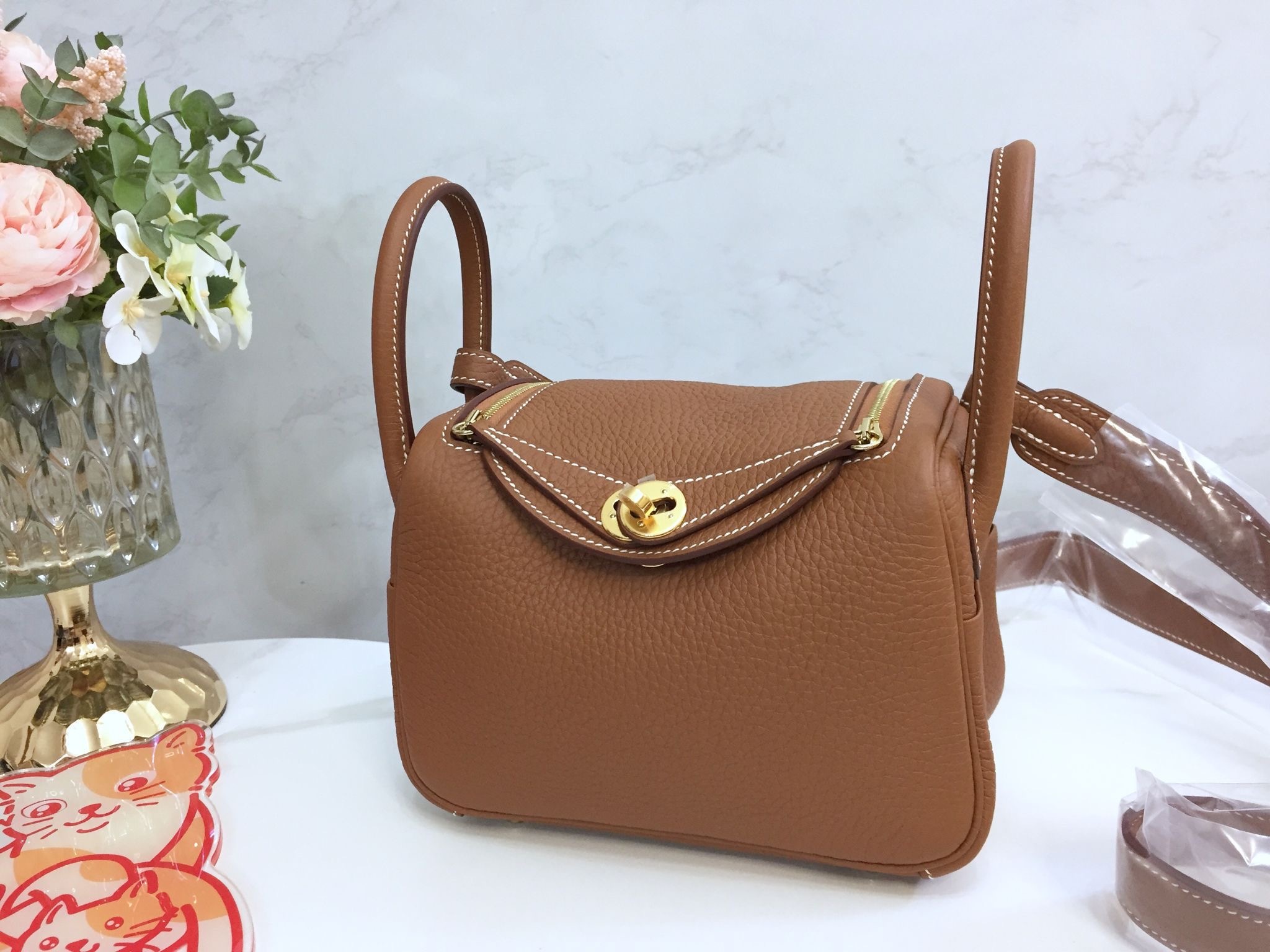 Hermes Mini Lindy 手袋 (現貨訂金)